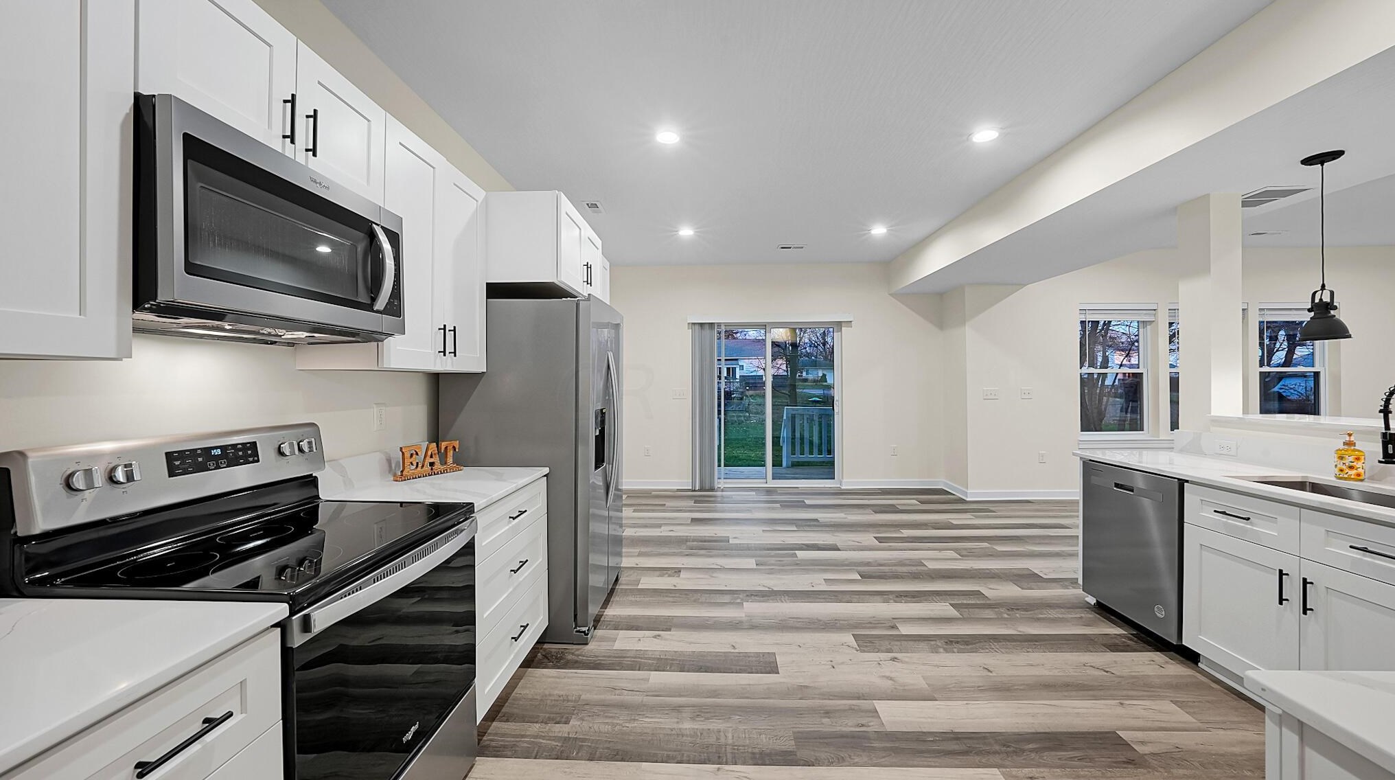 46 Inah Ave, Columbus OH 43228-2679 exterior