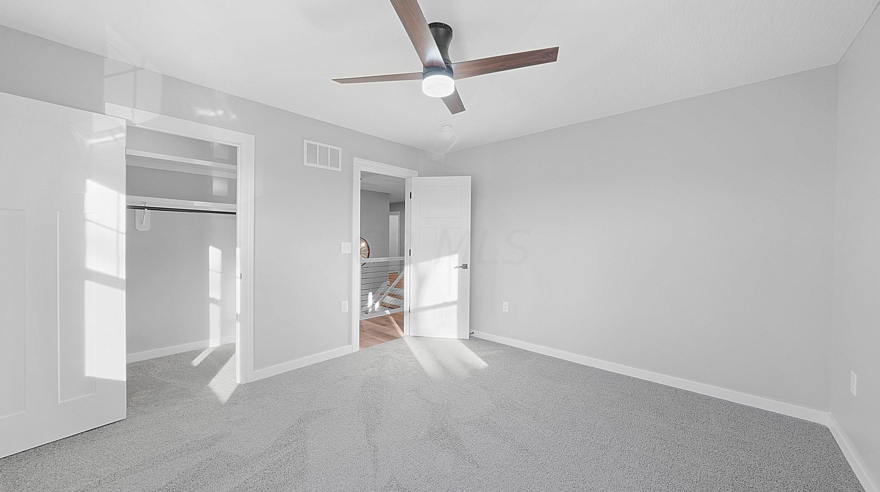 76 Inah Ave, Columbus OH 43228-2679 exterior