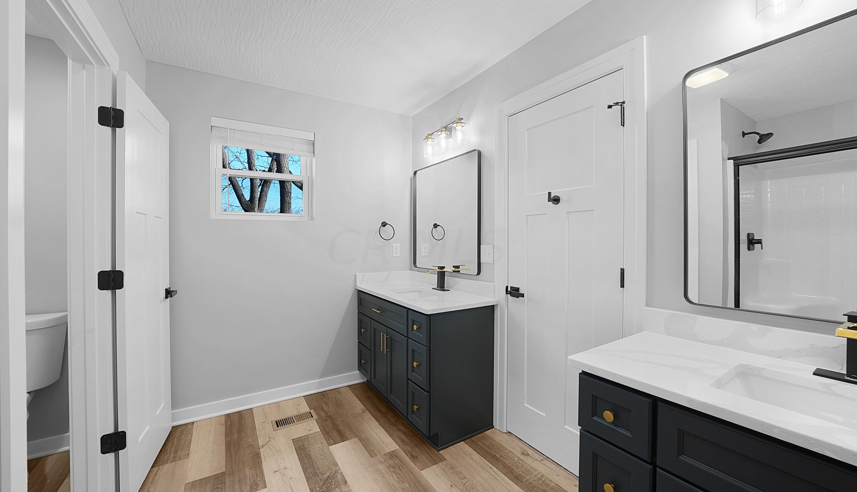 76 Inah Ave, Columbus OH 43228-2679 exterior