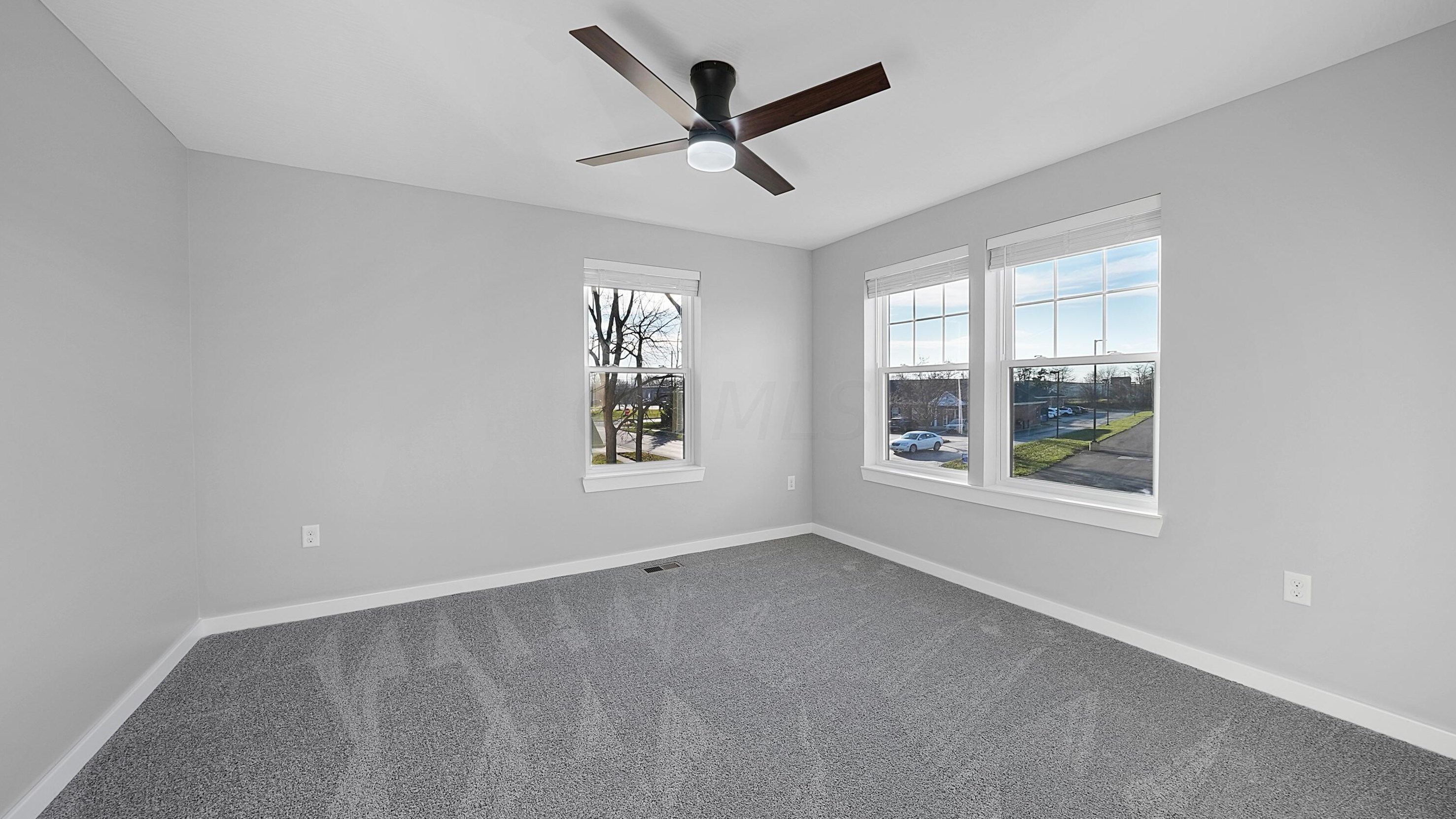 76 Inah Ave, Columbus OH 43228-2679 exterior