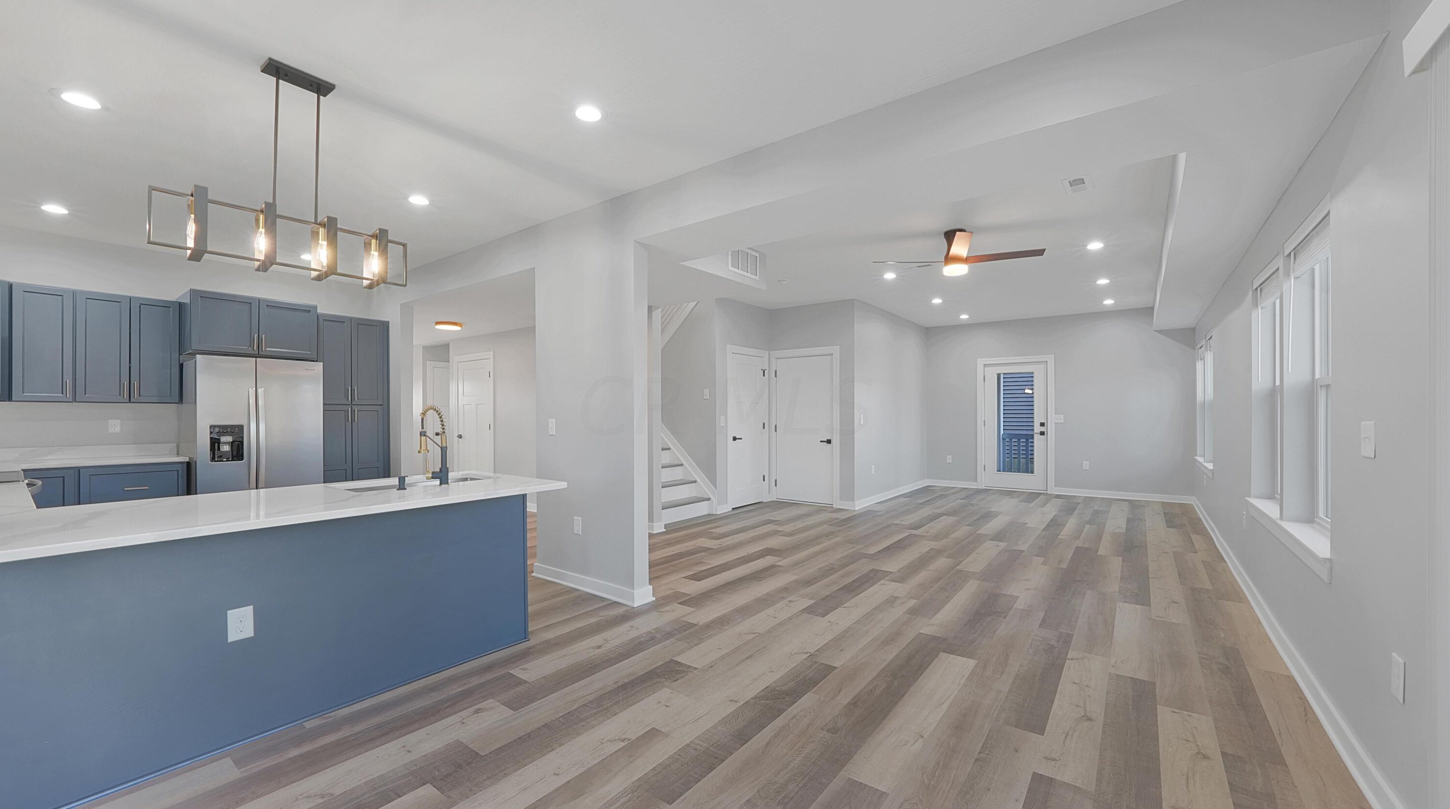 76 Inah Ave, Columbus OH 43228-2679 exterior