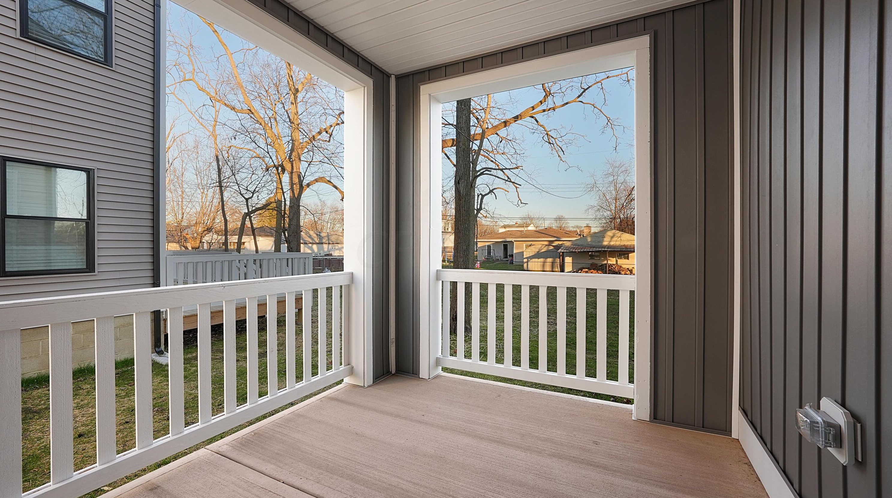 76 Inah Ave, Columbus OH 43228-2679 exterior