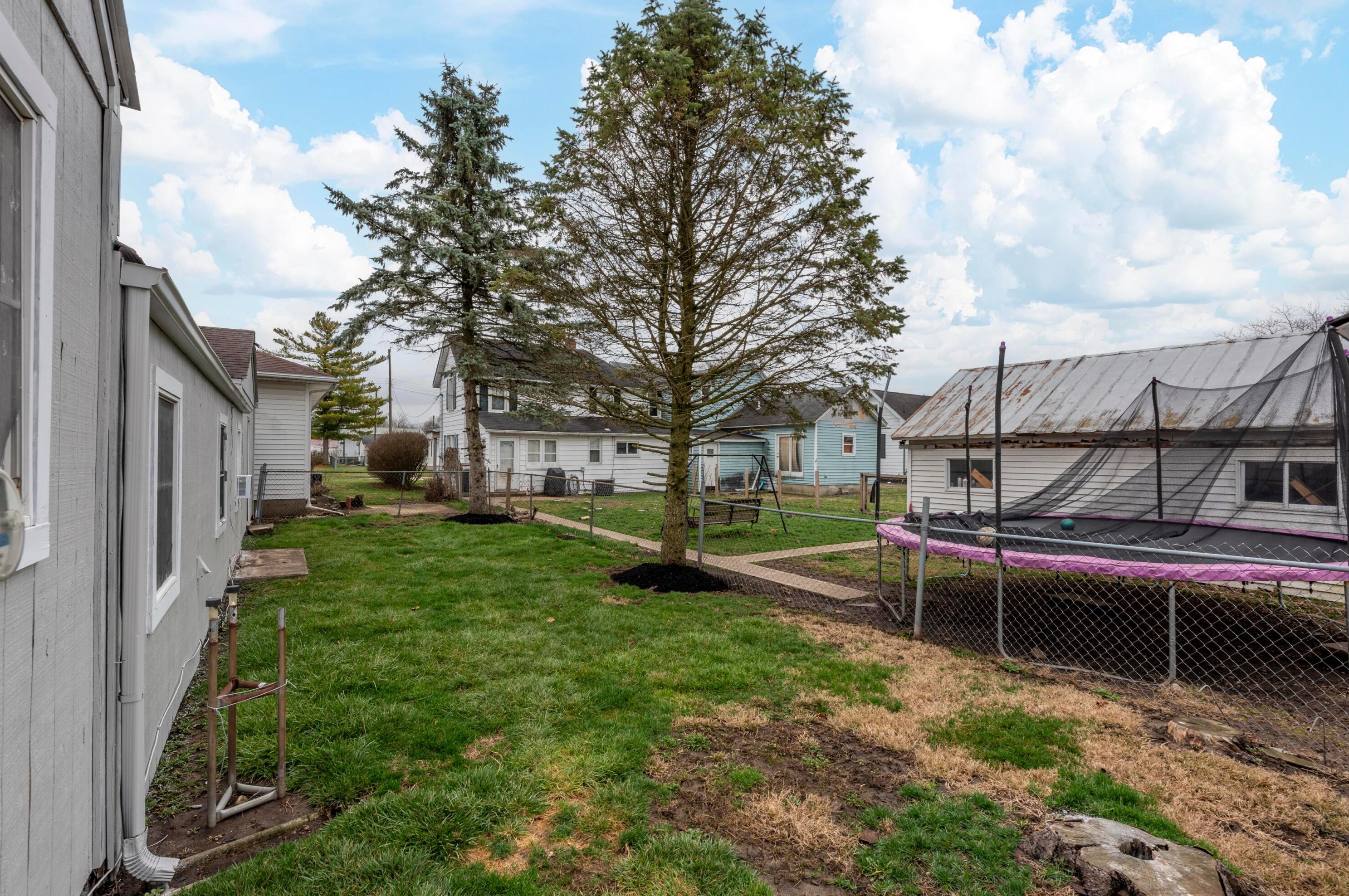 187 Madison St, Mount Sterling OH  43143-1020 exterior