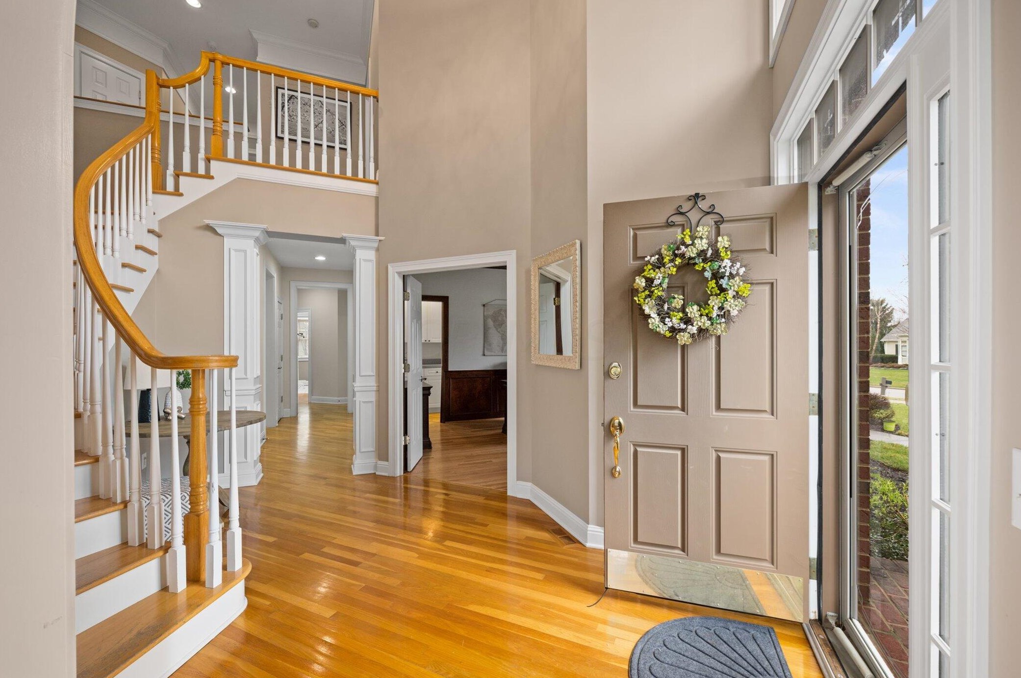 8244 Campden Lakes Blvd, Dublin OH  43016-8252 exterior