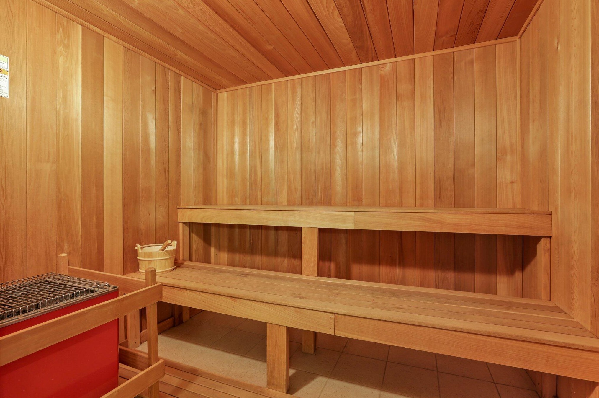 1 Miranova Pl, Columbus OH  43215-5072 exterior