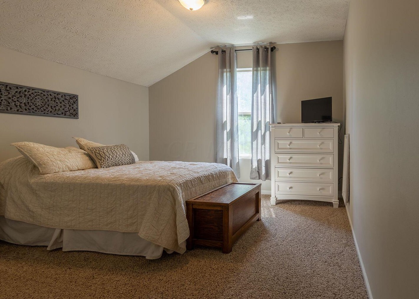 621 Norfolk Ct, Pickerington OH  43147-2066 exterior