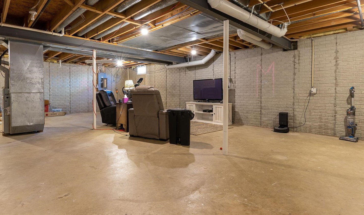 621 Norfolk Ct, Pickerington OH  43147-2066 exterior