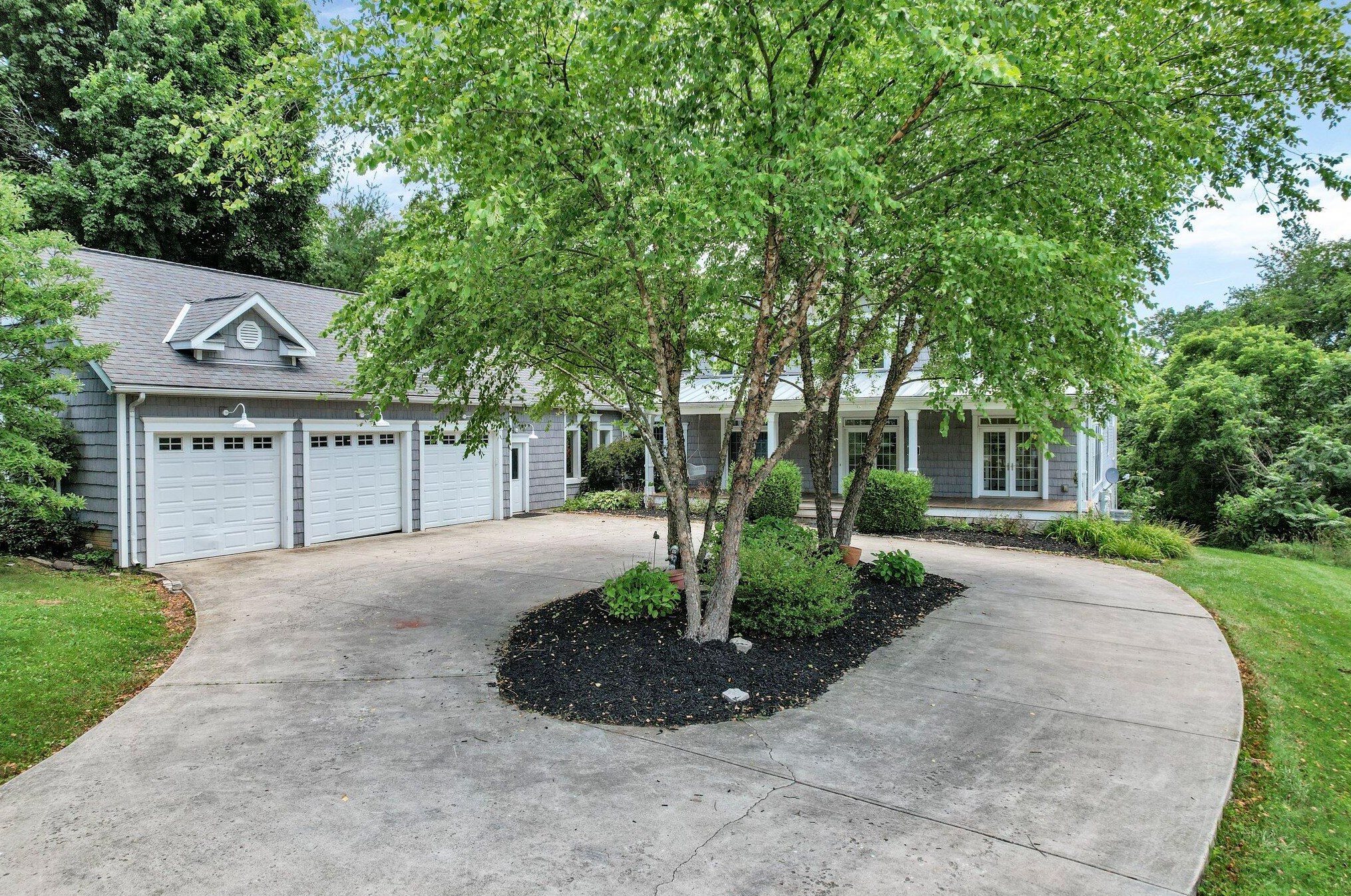 2406 North St, Granville OH  43023-9747 exterior