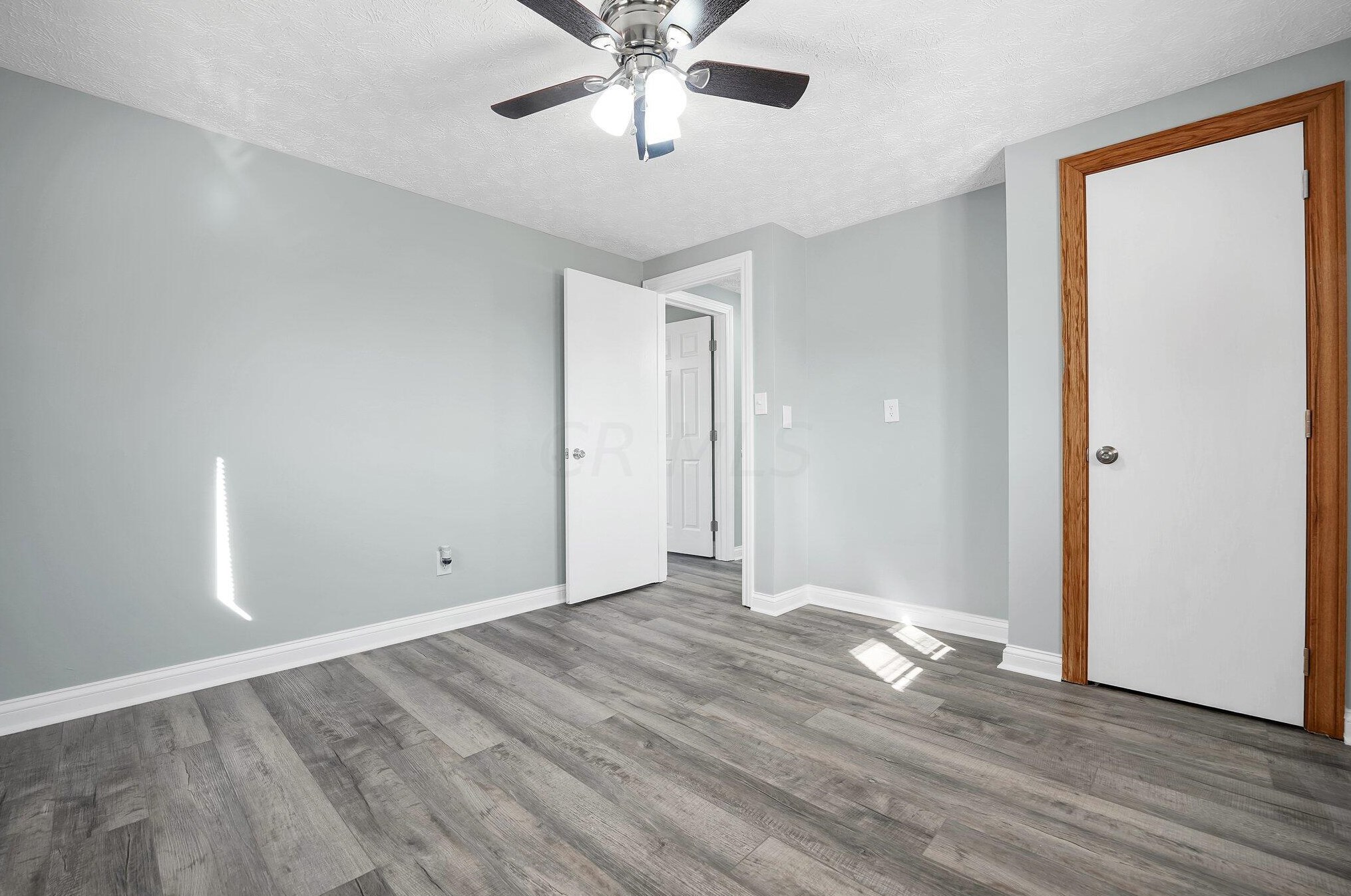 702 Josephine Ave, Columbus OH  43204-1113 exterior