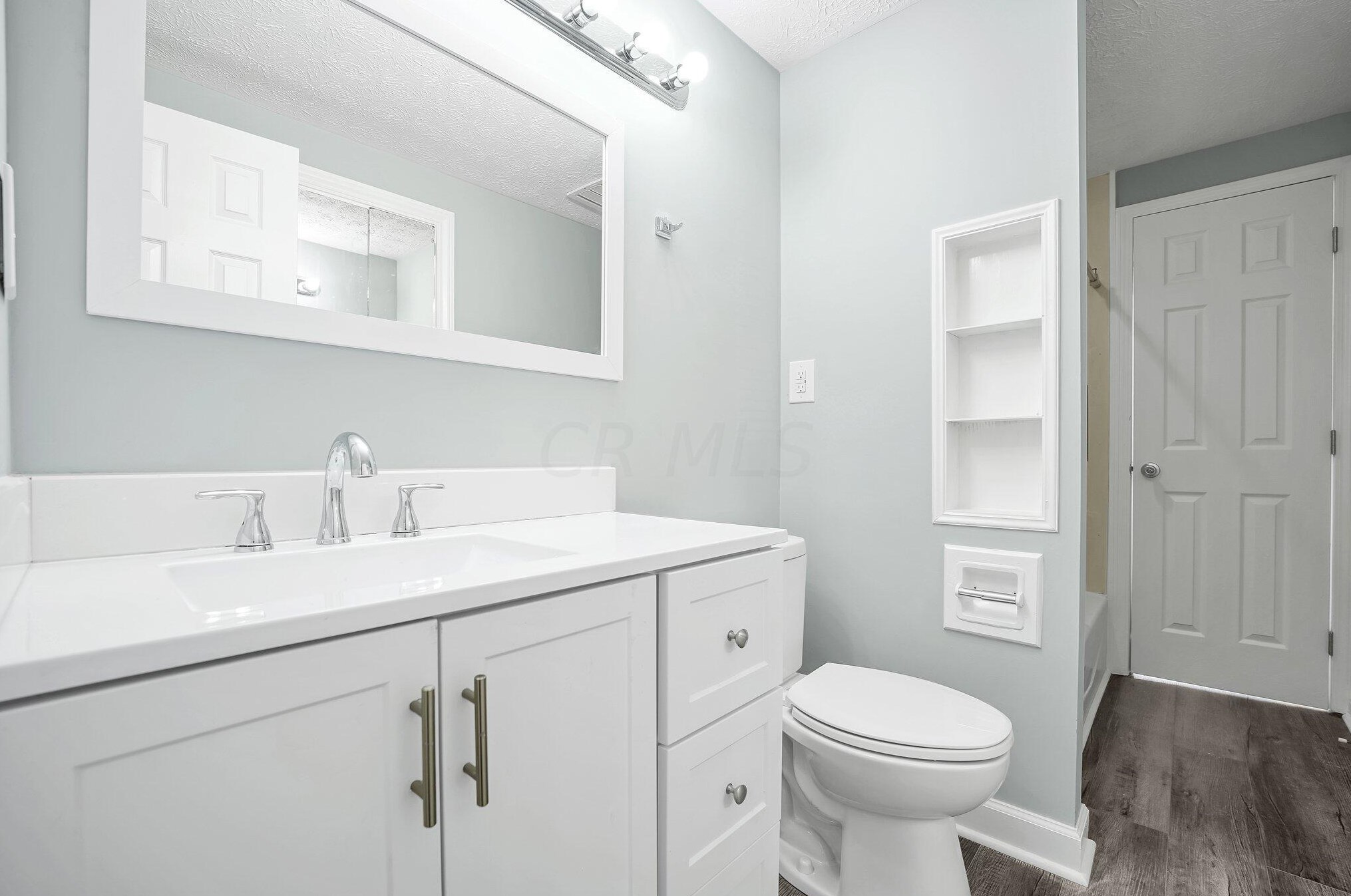 702 Josephine Ave, Columbus OH  43204-1113 exterior