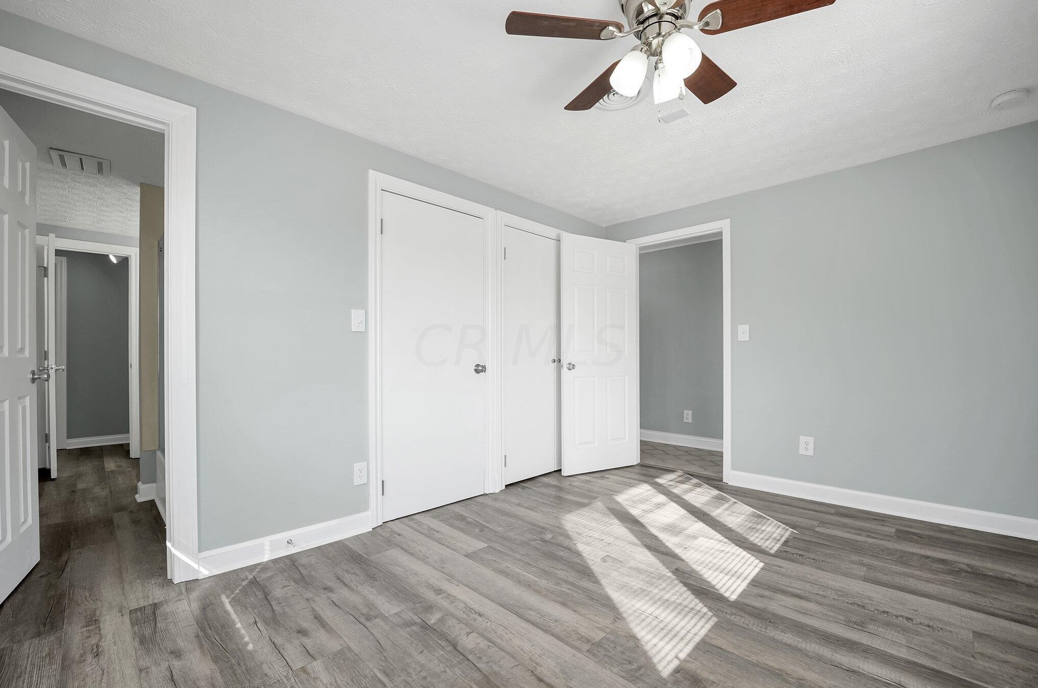 702 Josephine Ave, Columbus OH  43204-1113 exterior