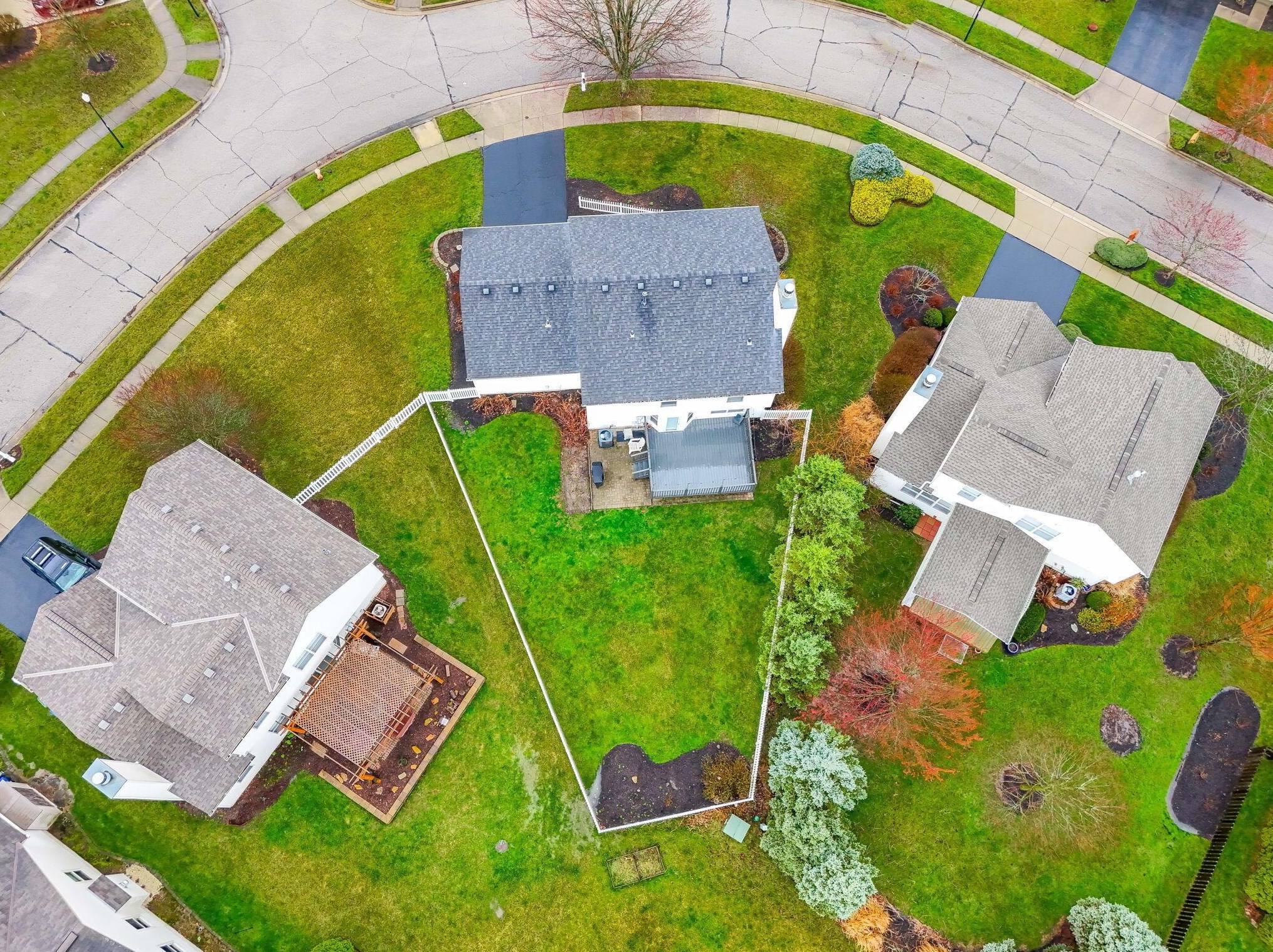 5530 Bunstine Dr, Westerville OH  43081-8218 exterior