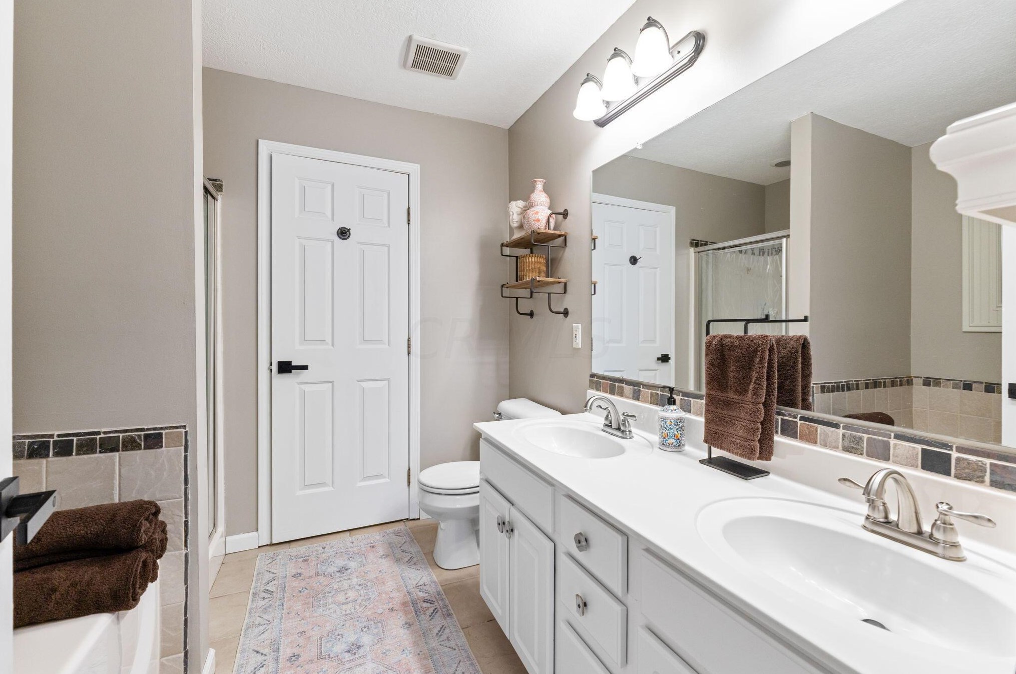 5530 Bunstine Dr, Westerville OH  43081-8218 exterior