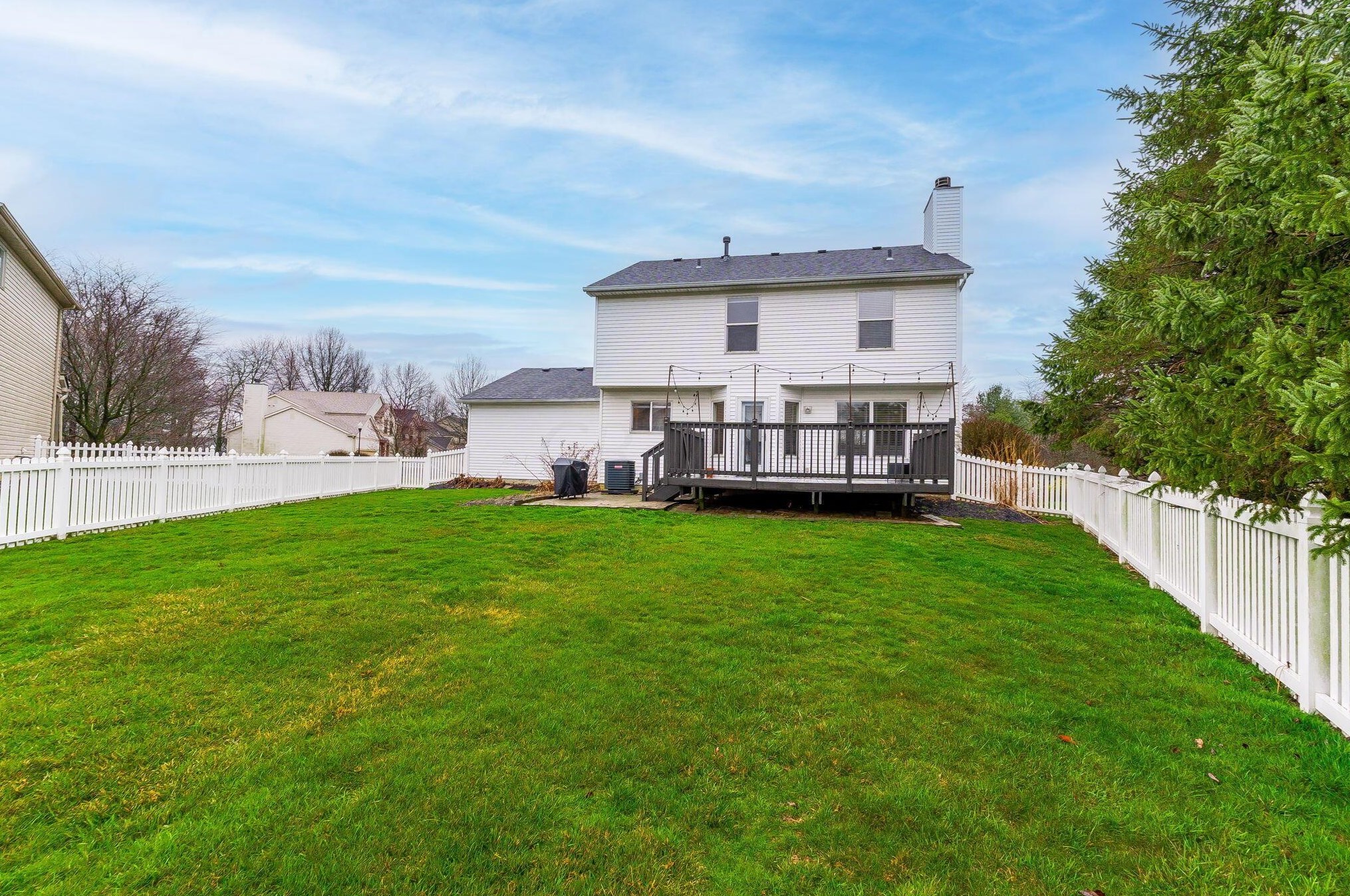 5530 Bunstine Dr, Westerville OH  43081-8218 exterior