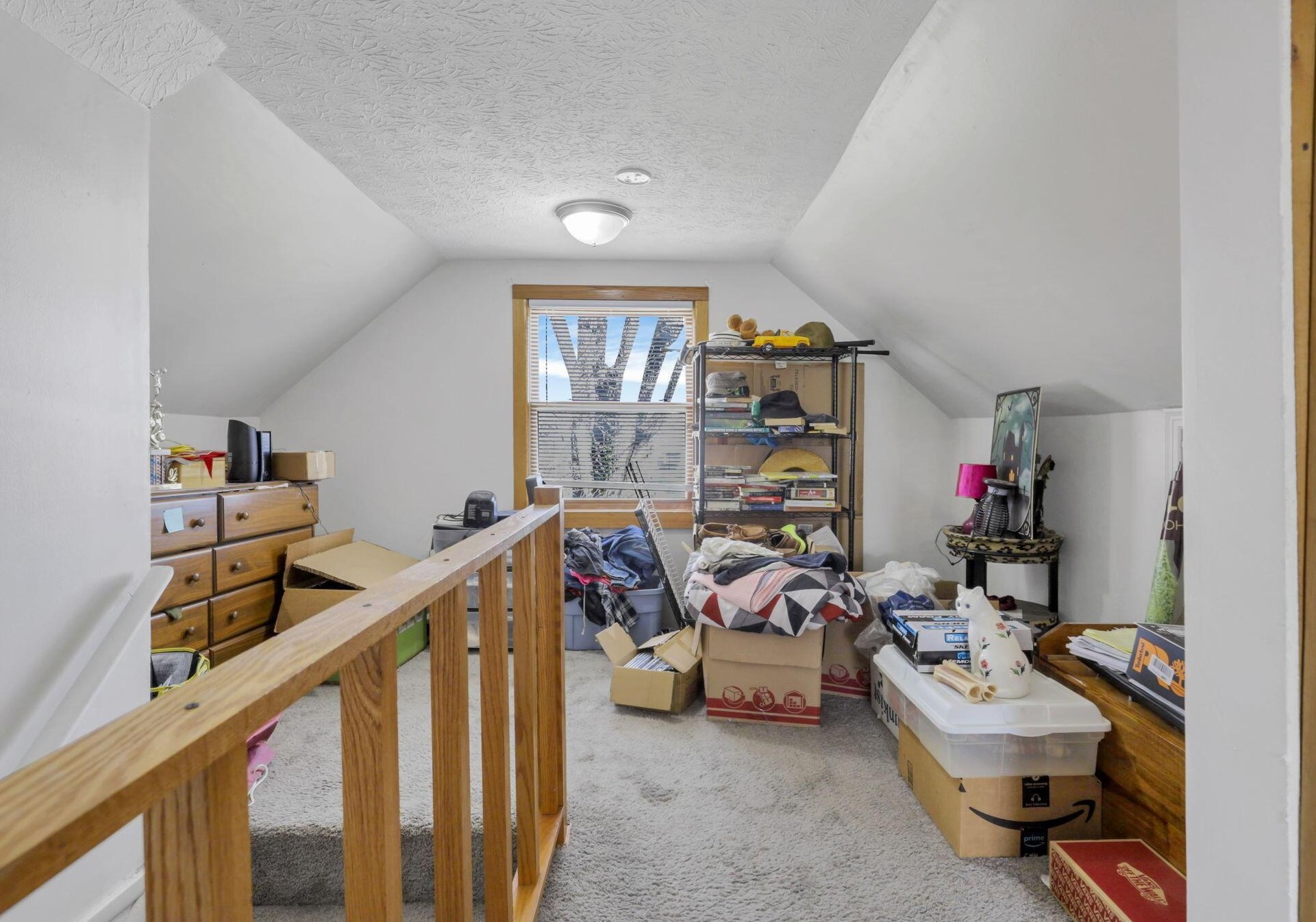 2434 Northglen Dr, Columbus OH  43224-4674 exterior