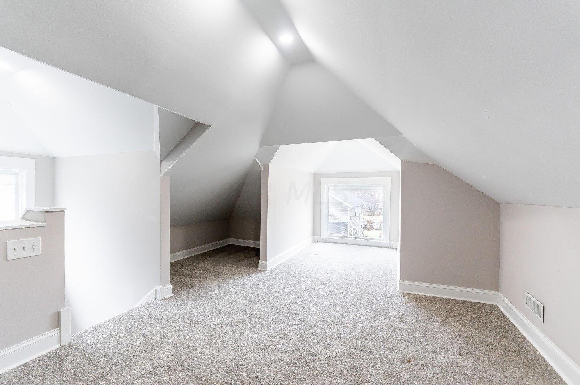 539 Mithoff St, Columbus OH  43206-2828 exterior