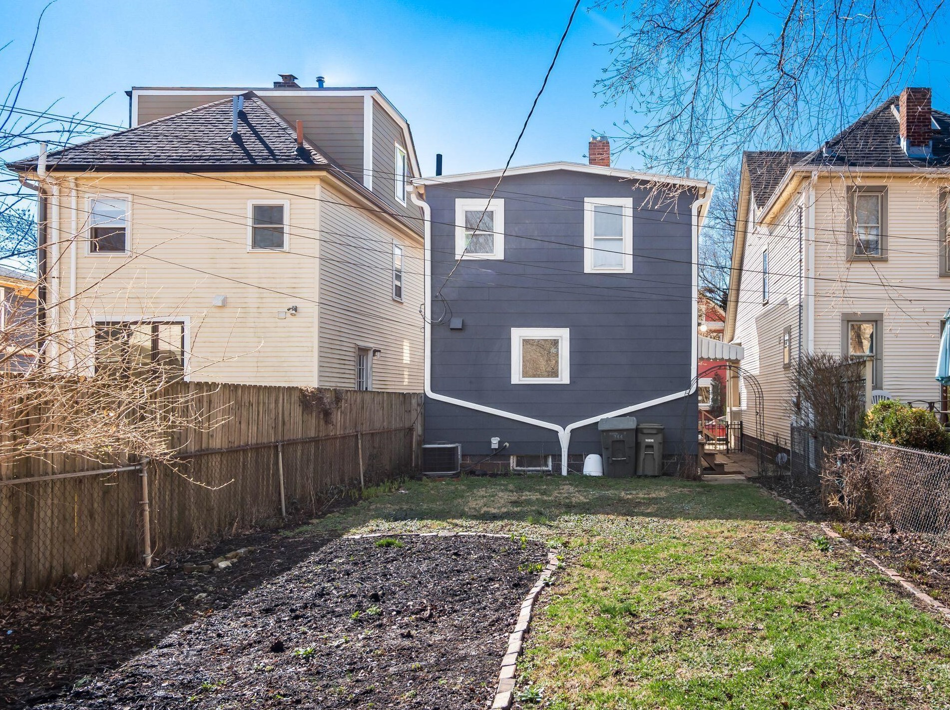 344 Kossuth St, Columbus OH  43206-2260 exterior