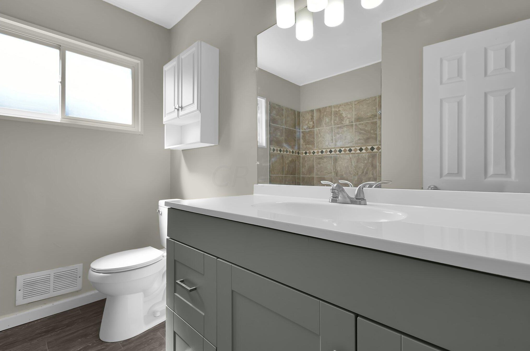 1144 Manfeld Dr, Columbus OH  43227-1434 exterior