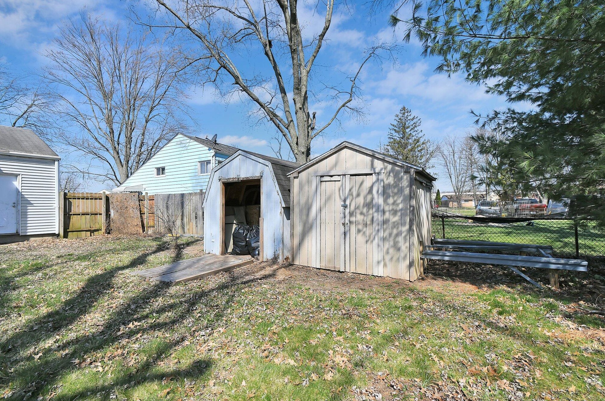 1144 Manfeld Dr, Columbus OH  43227-1434 exterior