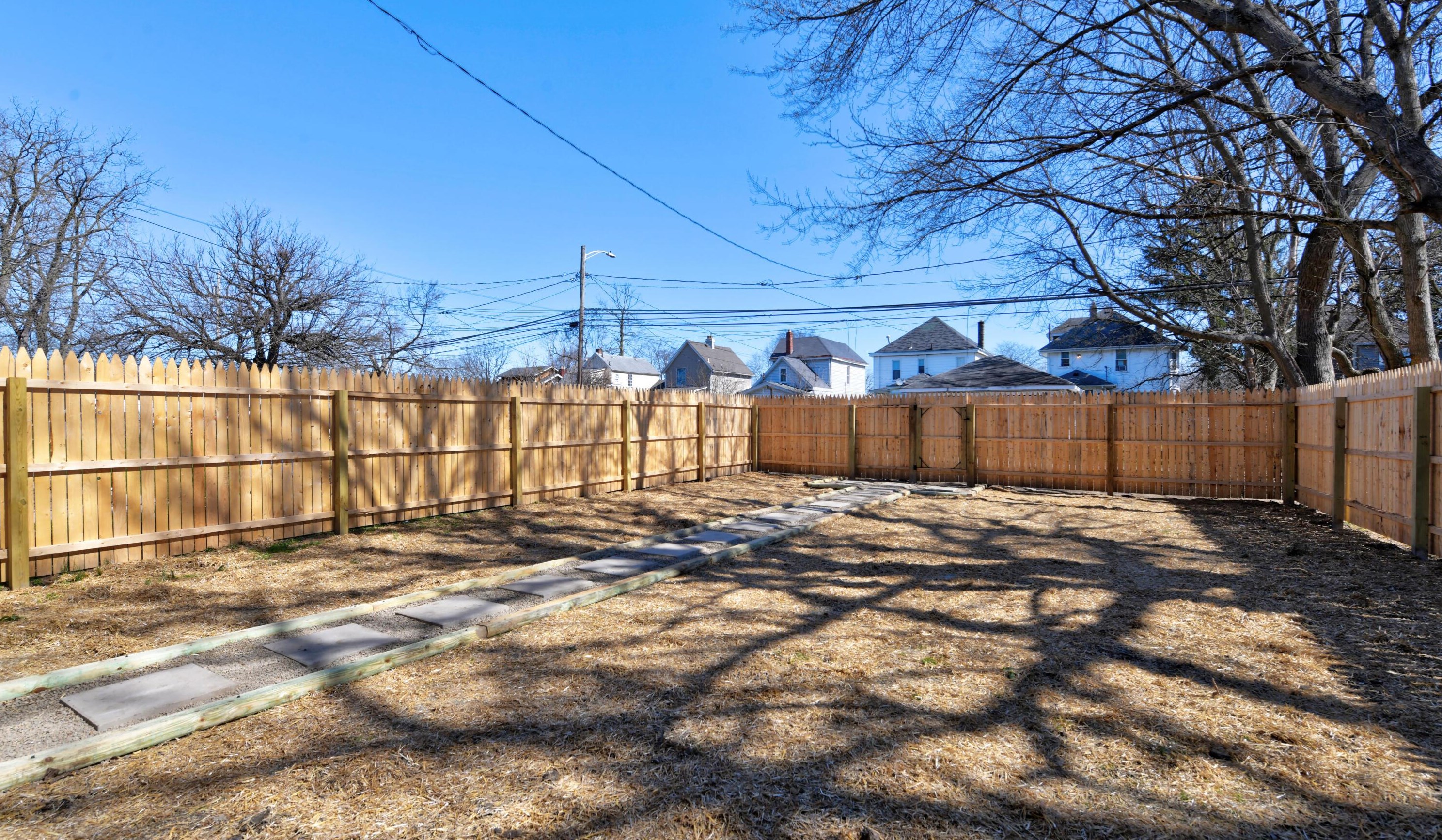 166 Midland Ave, Columbus OH  43223-1065 exterior