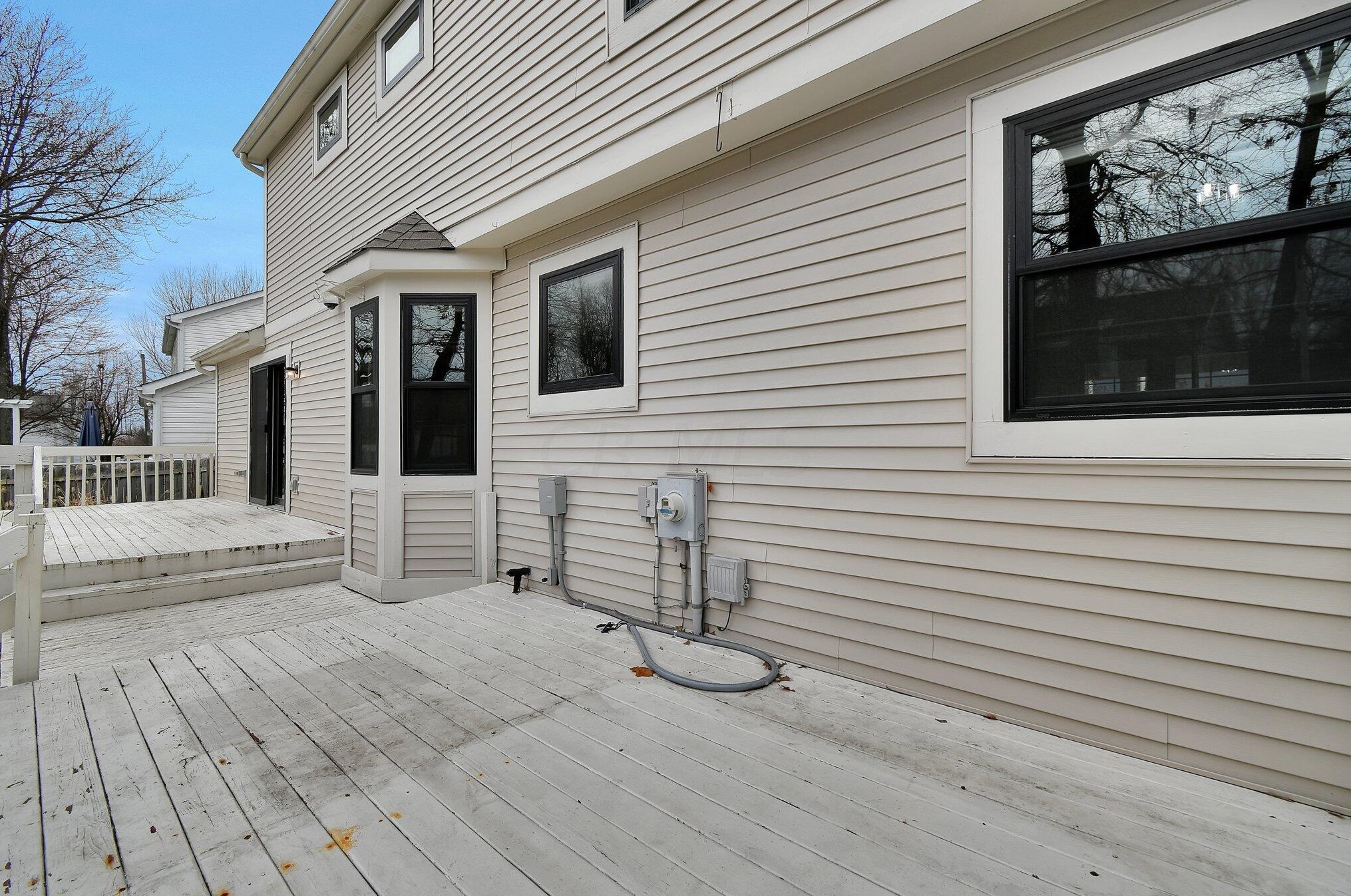 5581 Swingley Dr, Columbus OH  43230-6308 exterior