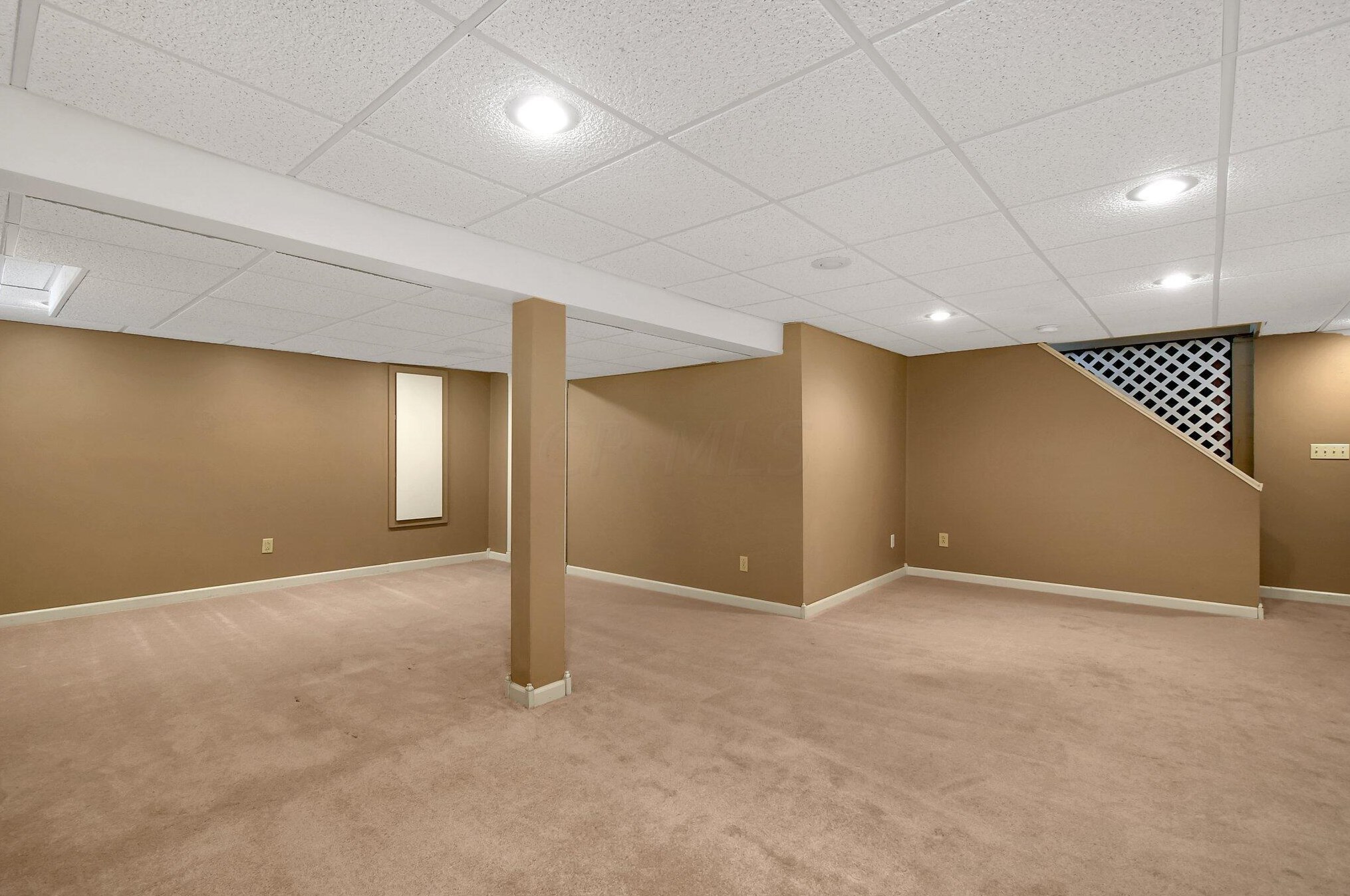 5581 Swingley Dr, Columbus OH  43230-6308 exterior