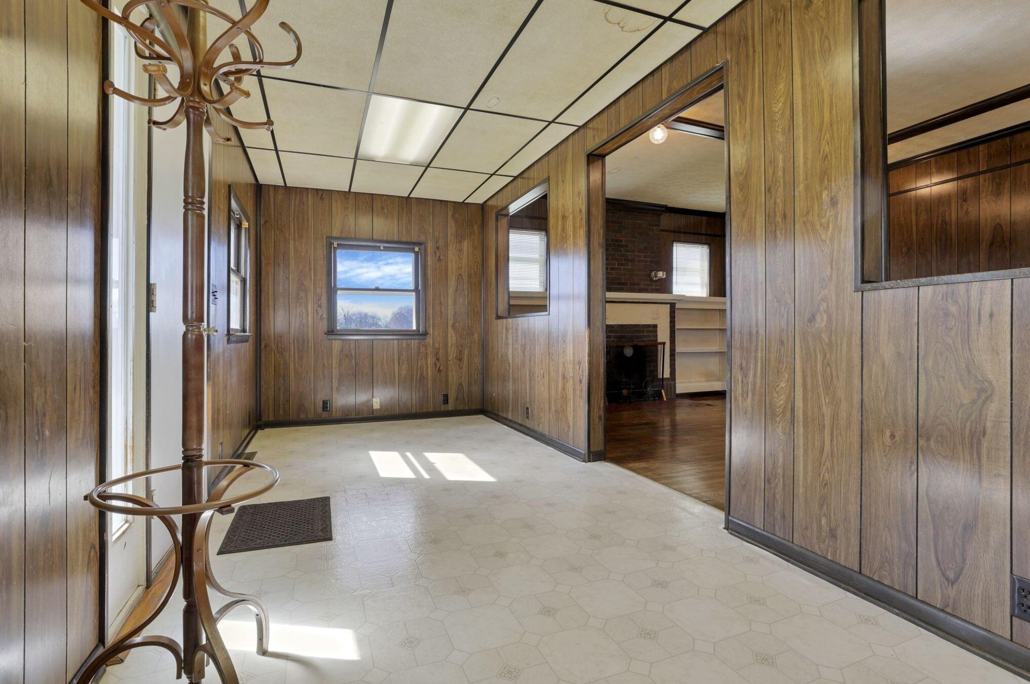 4001 National Rd, Hebron OH  43025-9547 exterior