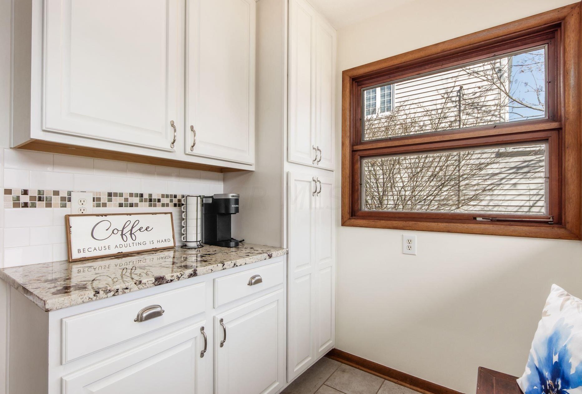 1858 Glenn Ave, Columbus OH 43212-1114 exterior