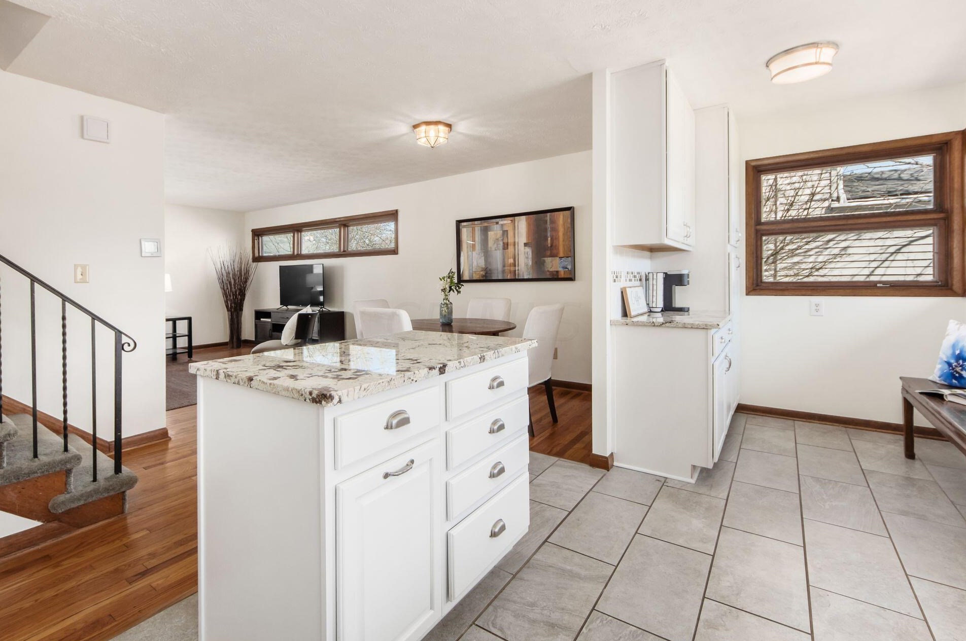 1858 Glenn Ave, Columbus OH 43212-1114 exterior