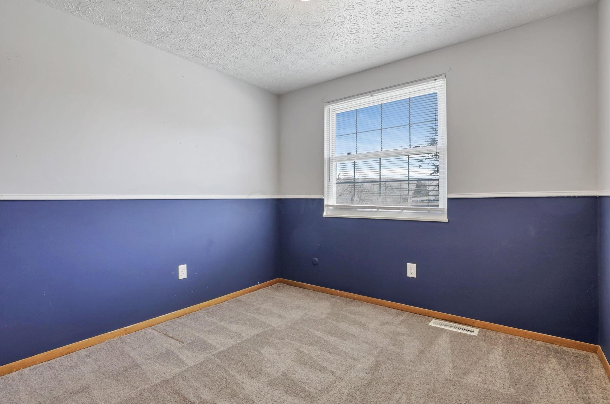 1791 Holw Run Dr, Columbus OH 43223-3413 exterior