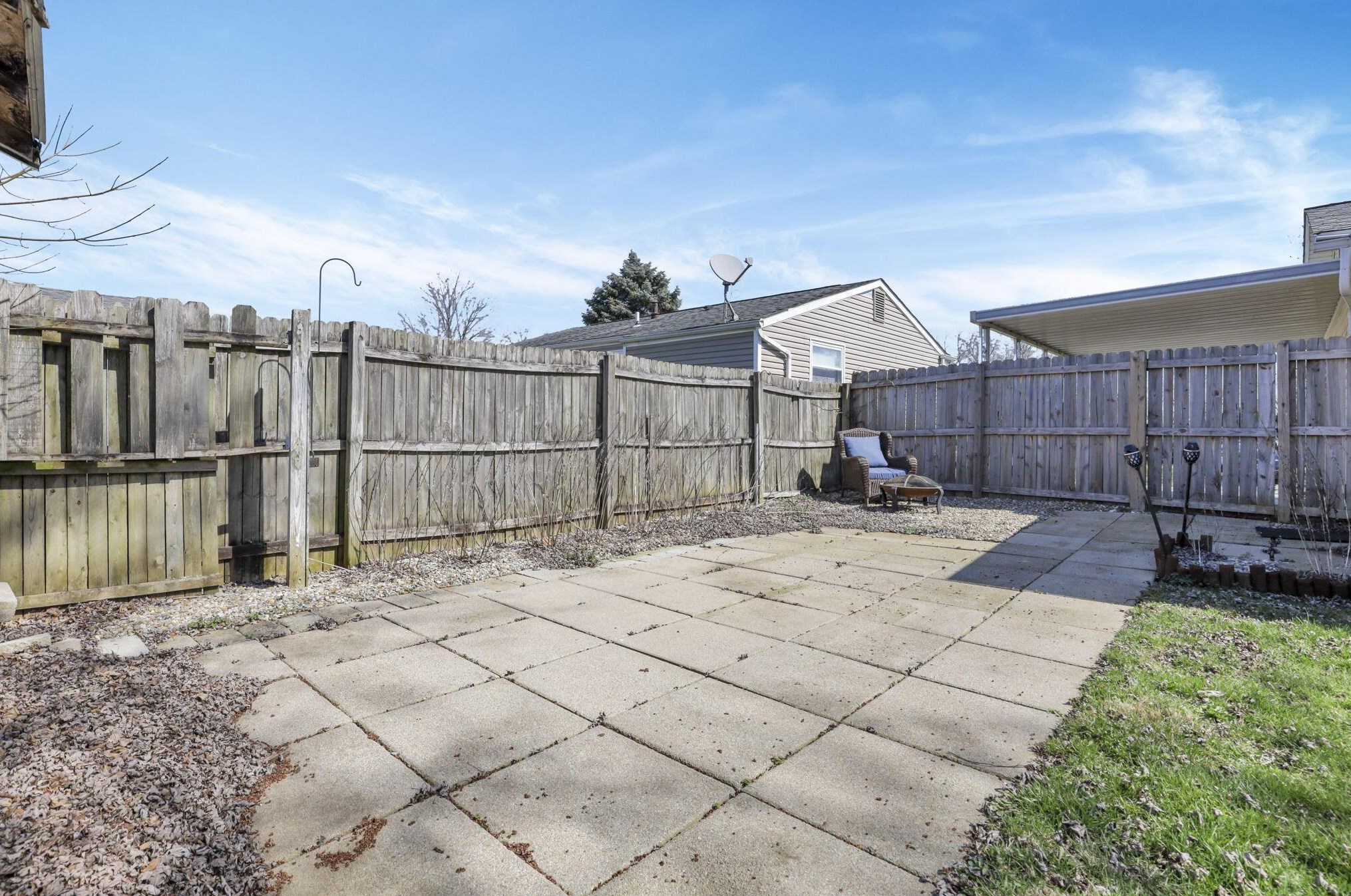 1791 Holw Run Dr, Columbus OH 43223-3413 exterior