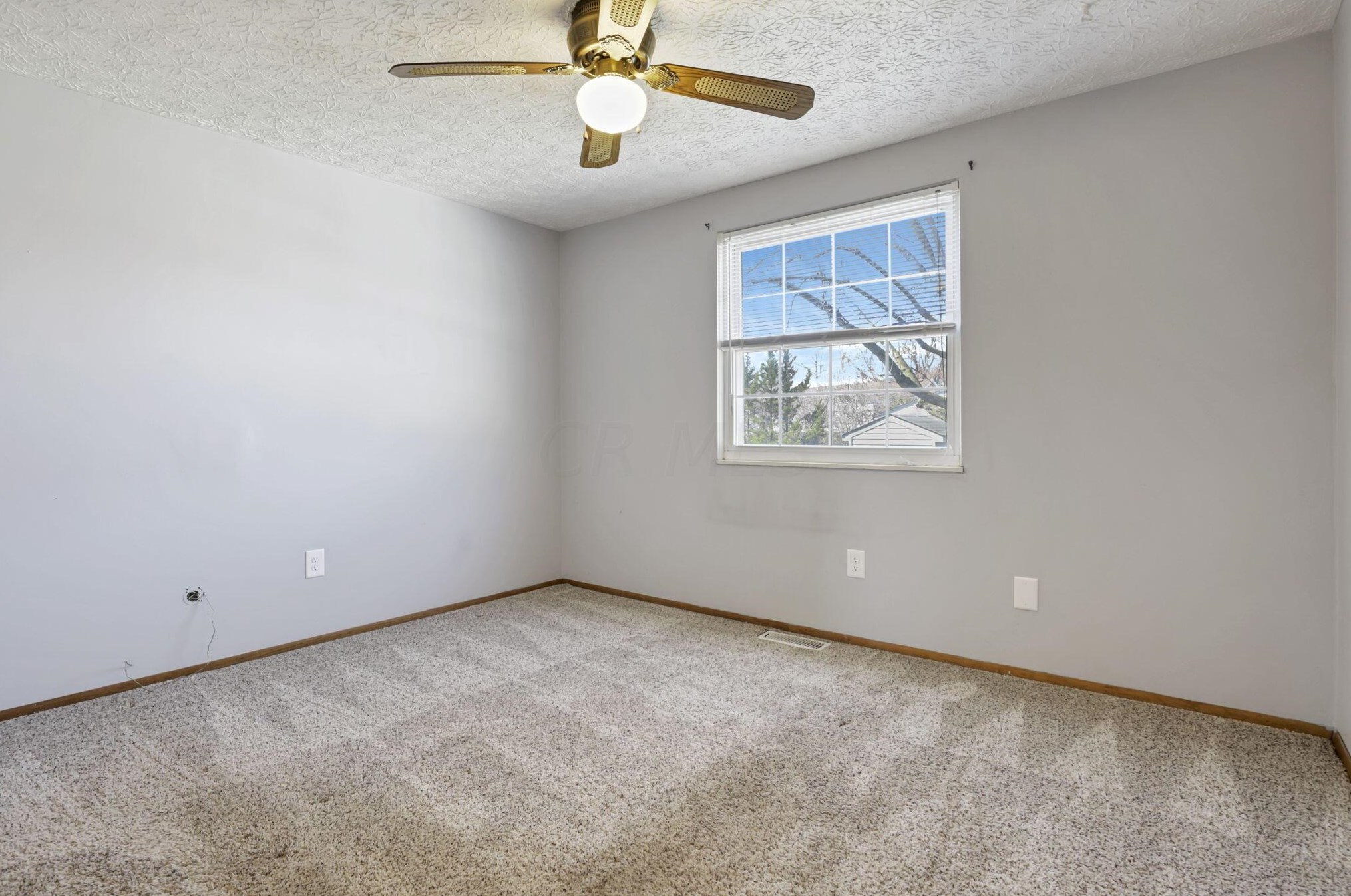 1791 Holw Run Dr, Columbus OH 43223-3413 exterior