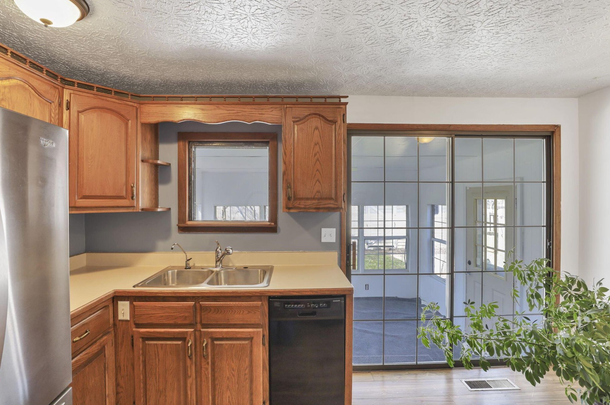 1791 Holw Run Dr, Columbus OH 43223-3413 exterior