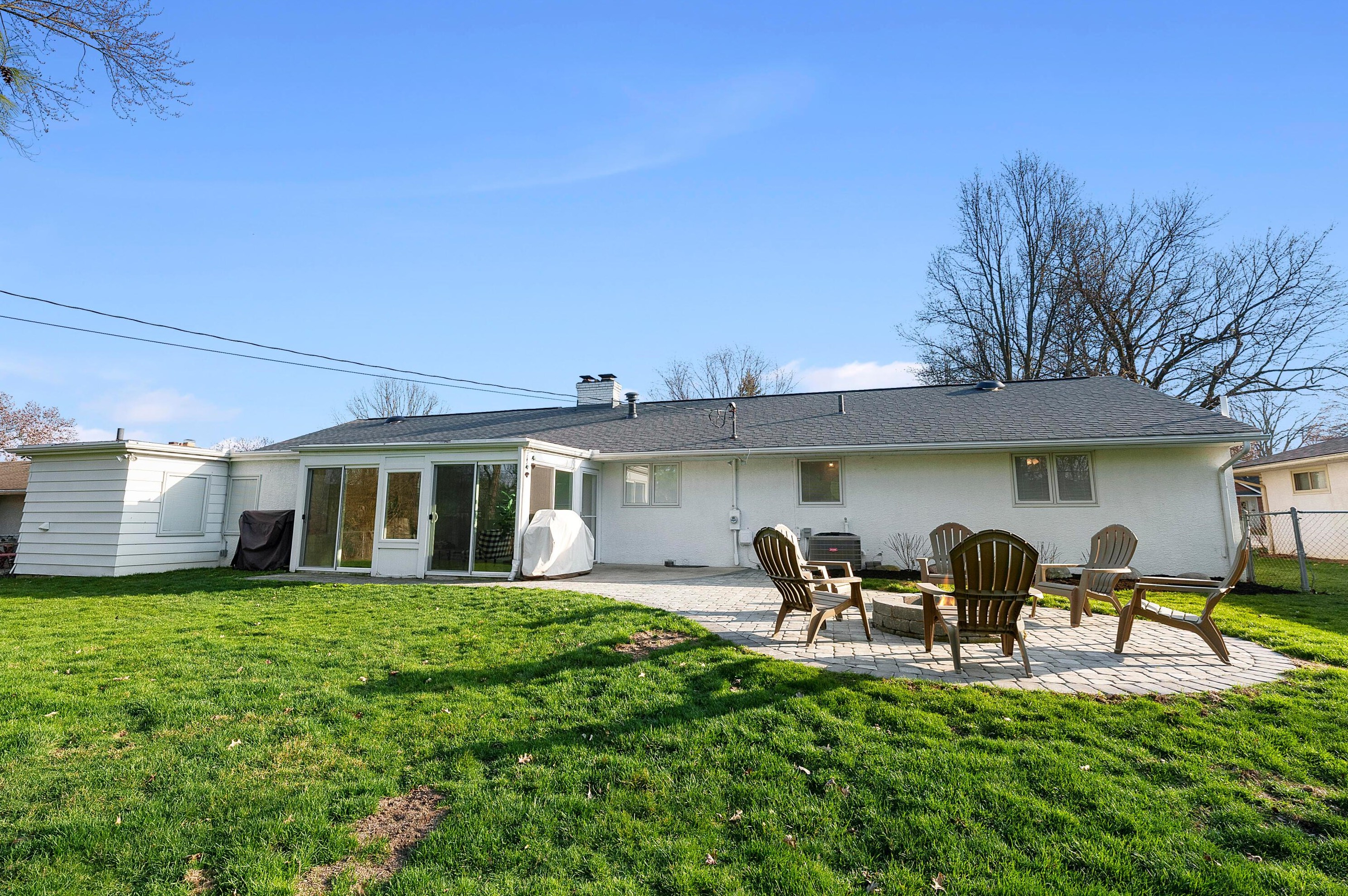 1428 Trentwood Rd, Columbus OH  43221-2230 exterior