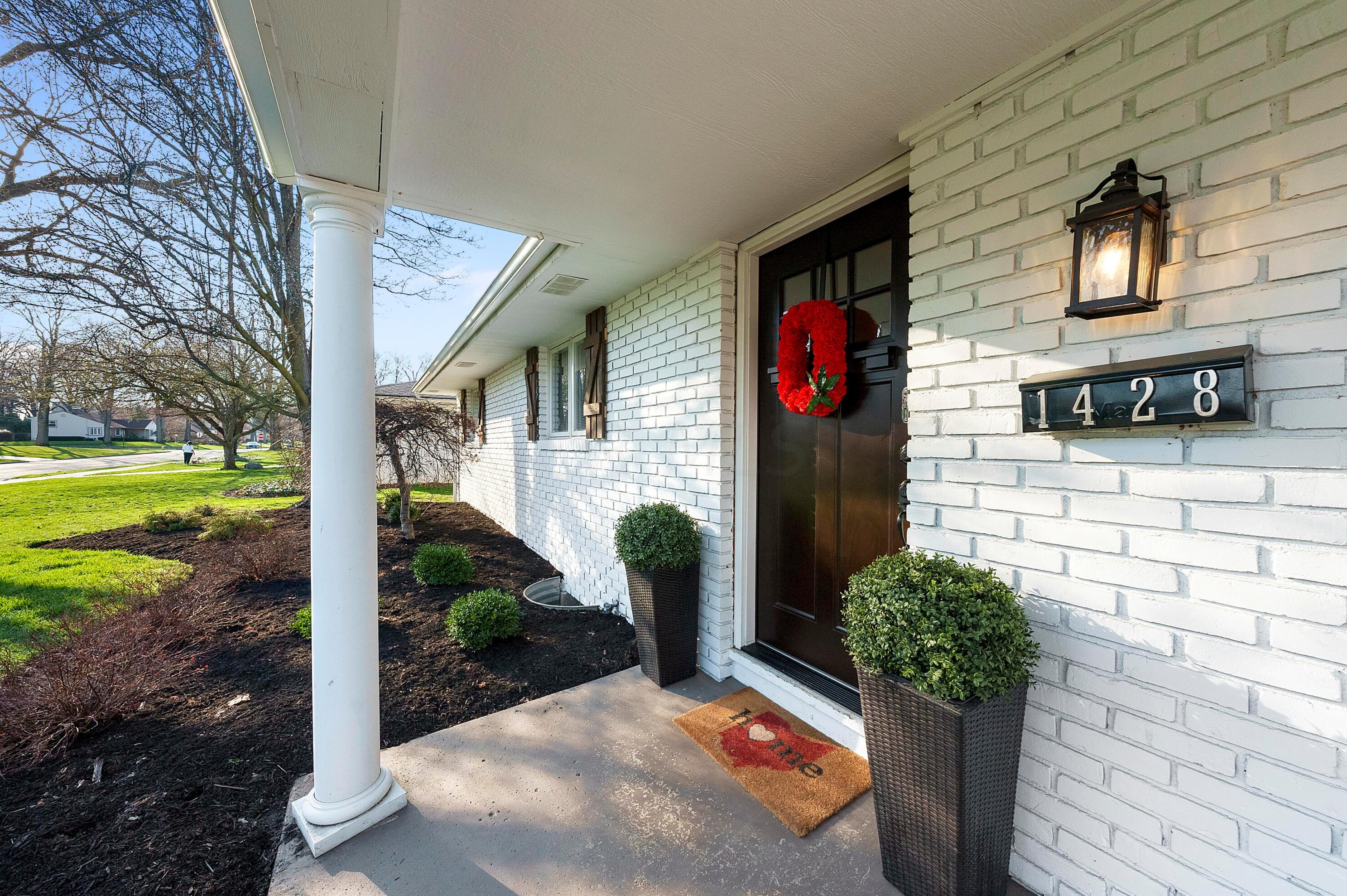 1428 Trentwood Rd, Columbus OH  43221-2230 exterior