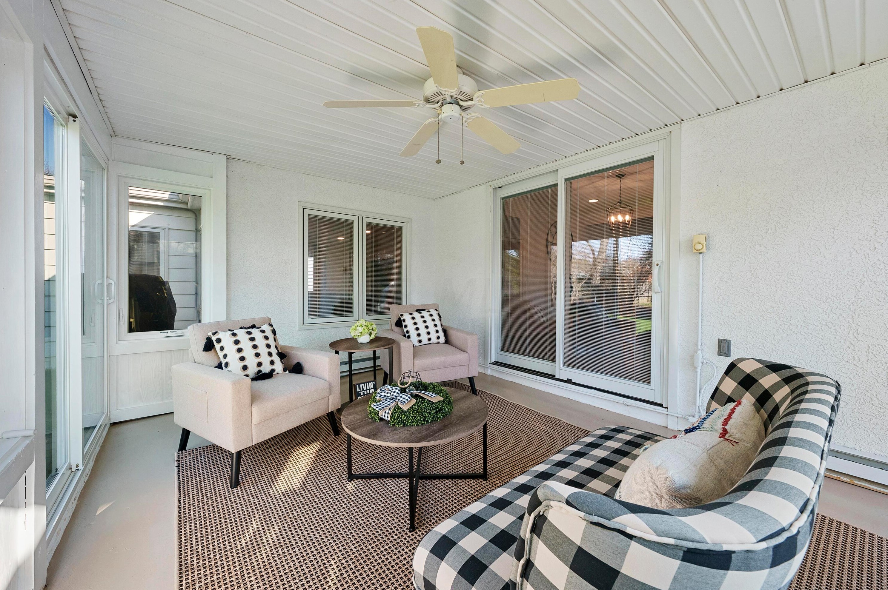 1428 Trentwood Rd, Columbus OH  43221-2230 exterior