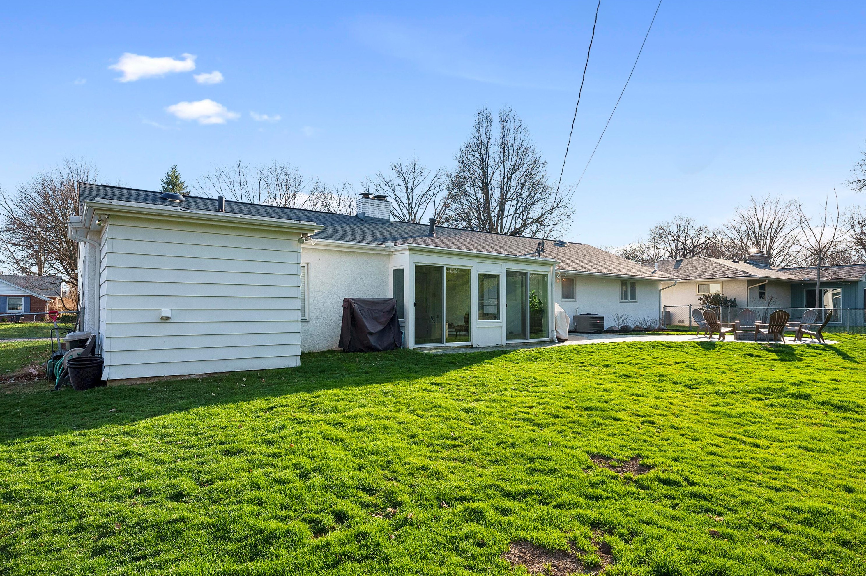 1428 Trentwood Rd, Columbus OH  43221-2230 exterior