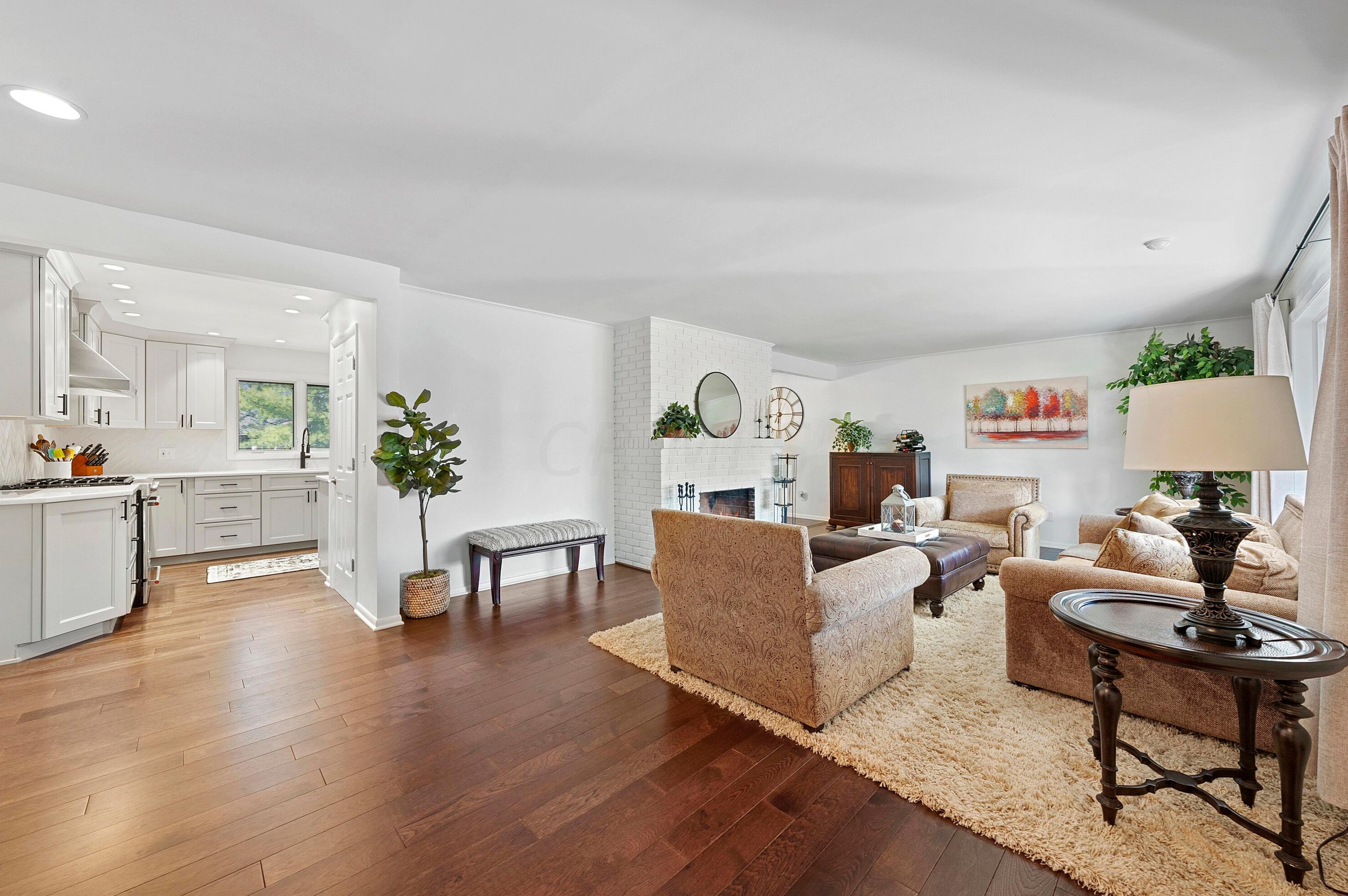 1428 Trentwood Rd, Columbus OH  43221-2230 exterior