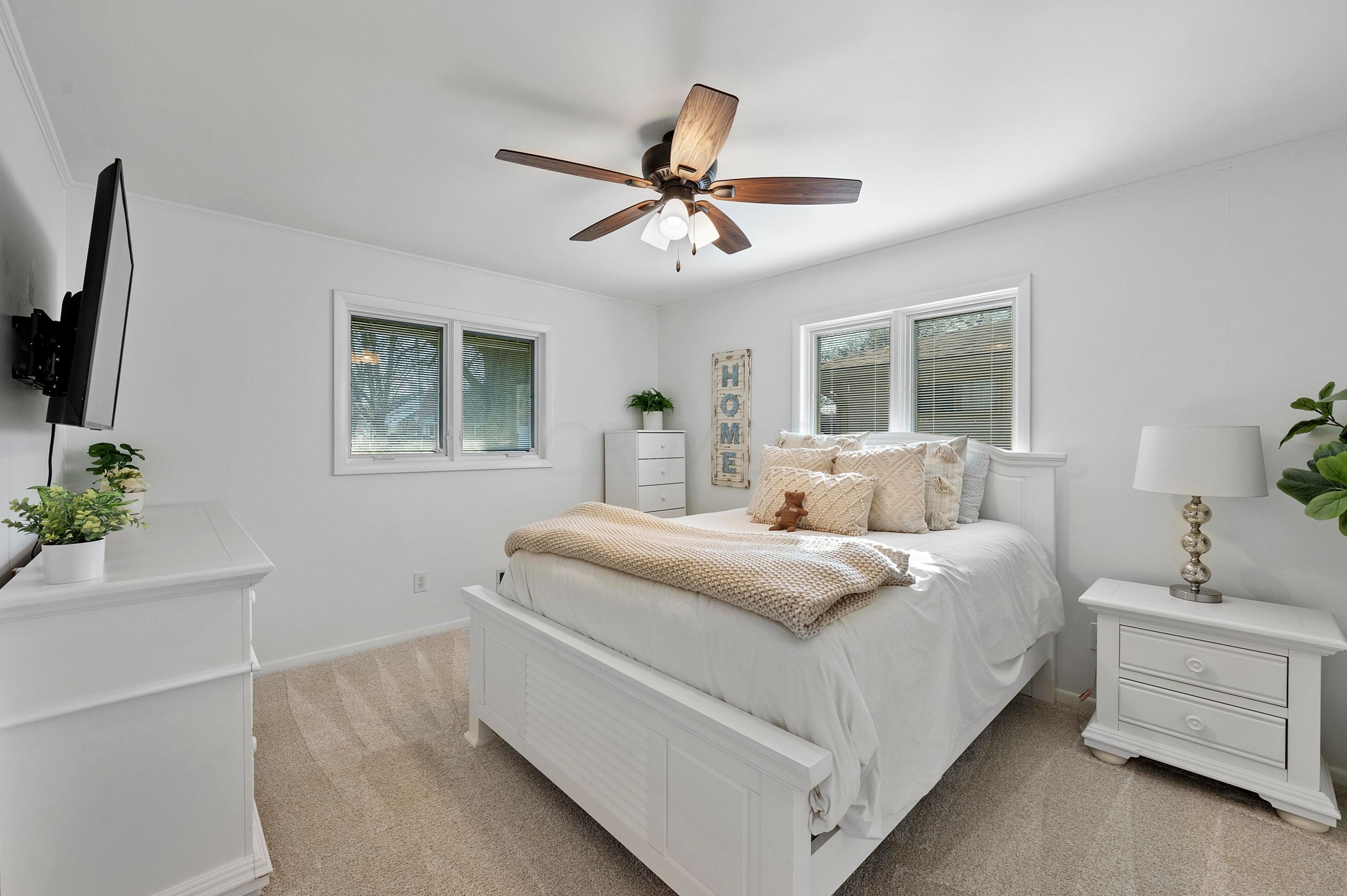 1428 Trentwood Rd, Columbus OH  43221-2230 exterior