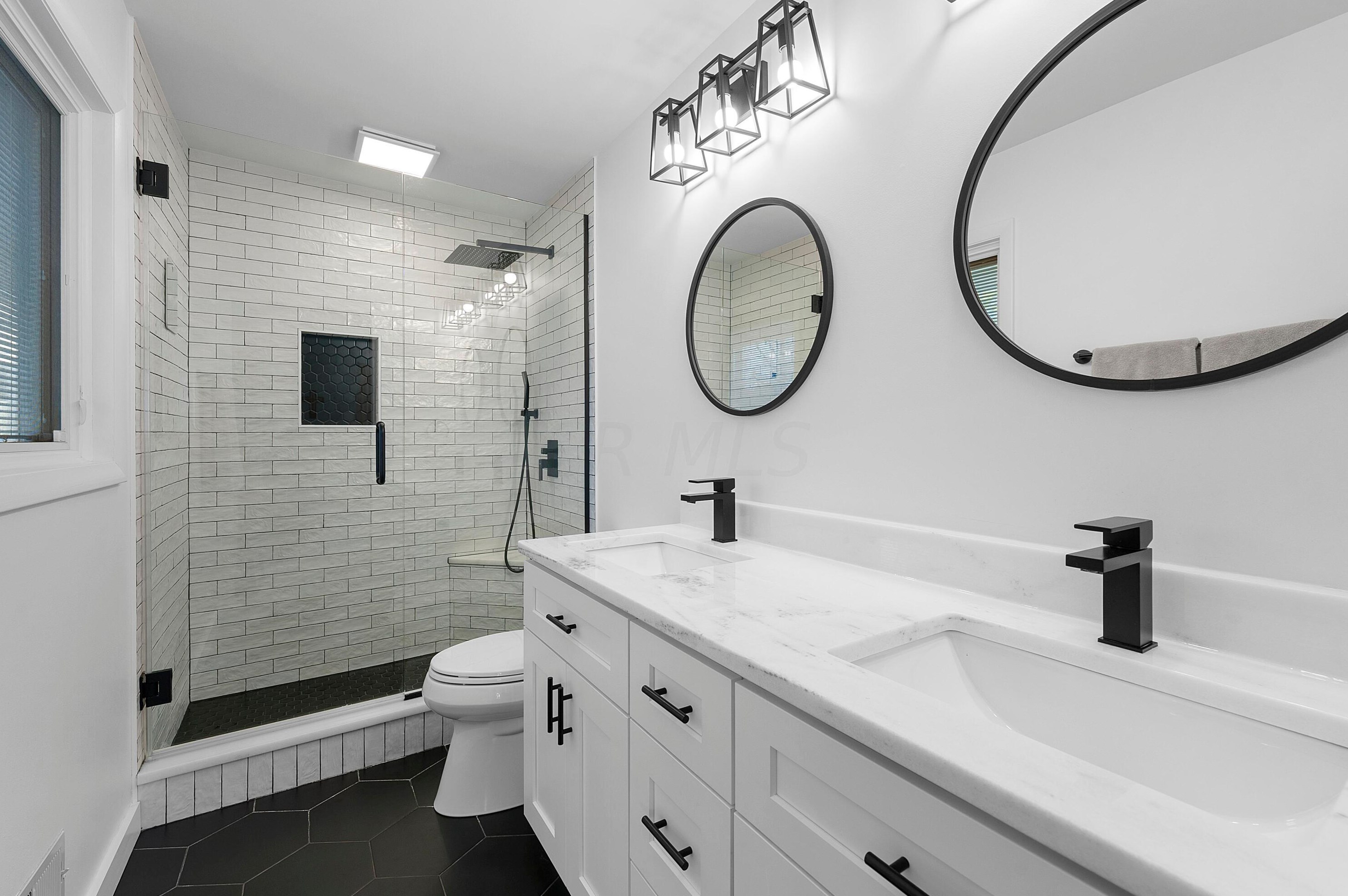 1428 Trentwood Rd, Columbus OH  43221-2230 exterior