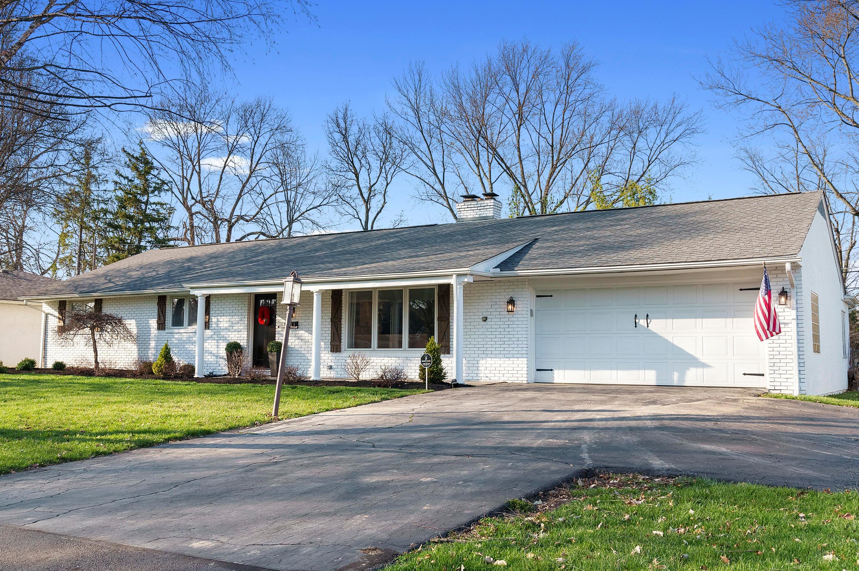 1428 Trentwood Rd, Columbus OH  43221-2230 exterior