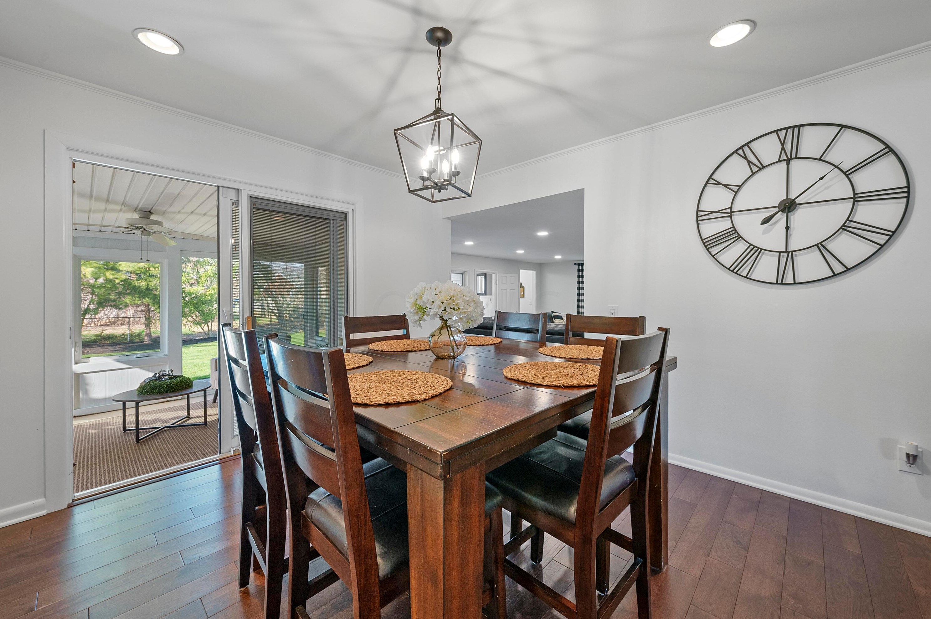 1428 Trentwood Rd, Columbus OH  43221-2230 exterior