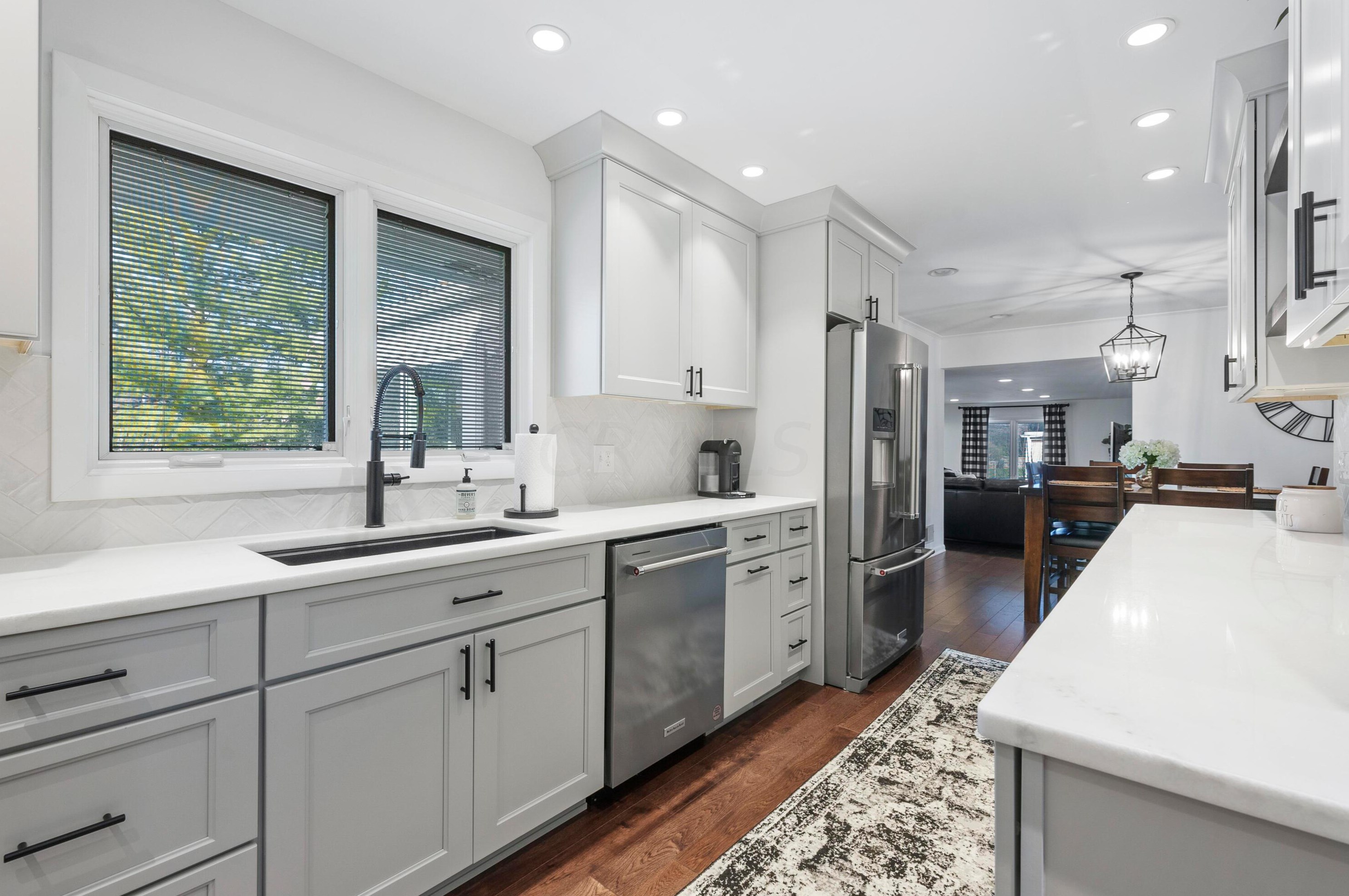 1428 Trentwood Rd, Columbus OH  43221-2230 exterior