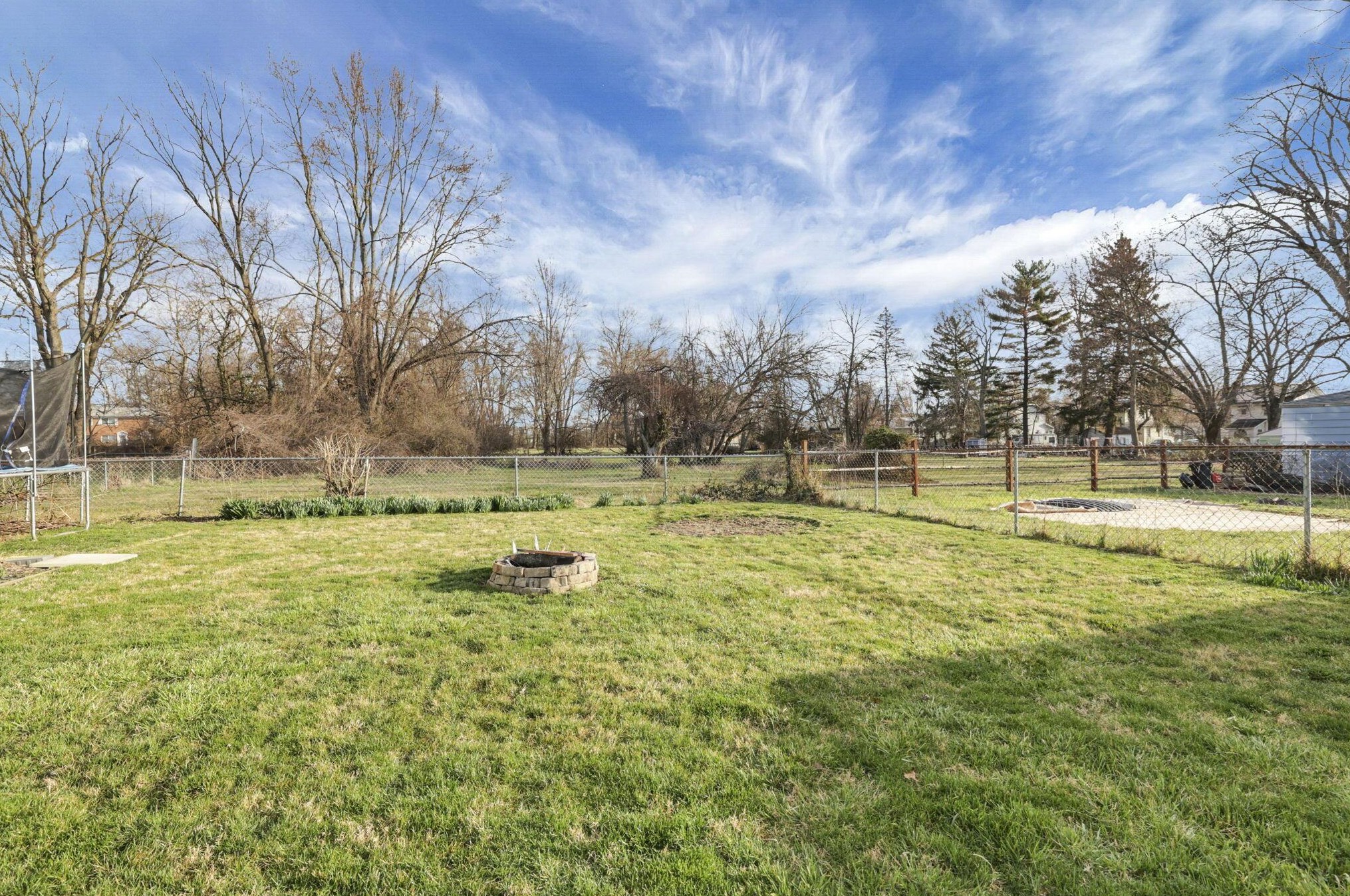 3744 Doney St, Columbus OH  43213-1717 exterior