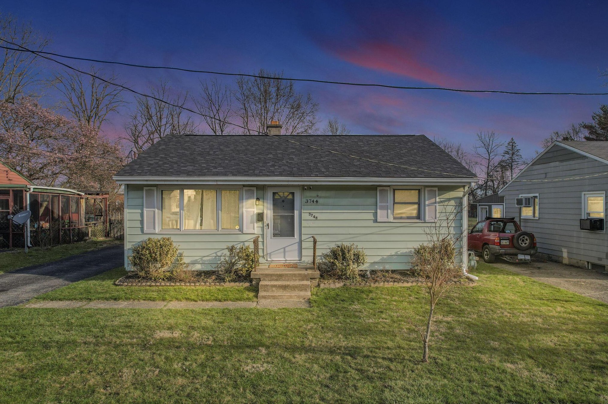 3744 Doney St, Columbus OH  43213-1717 exterior