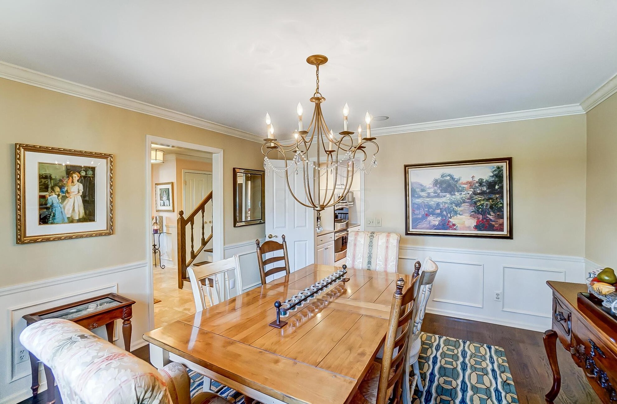 1385 Fountaine Dr, Columbus OH 43221-1523 exterior