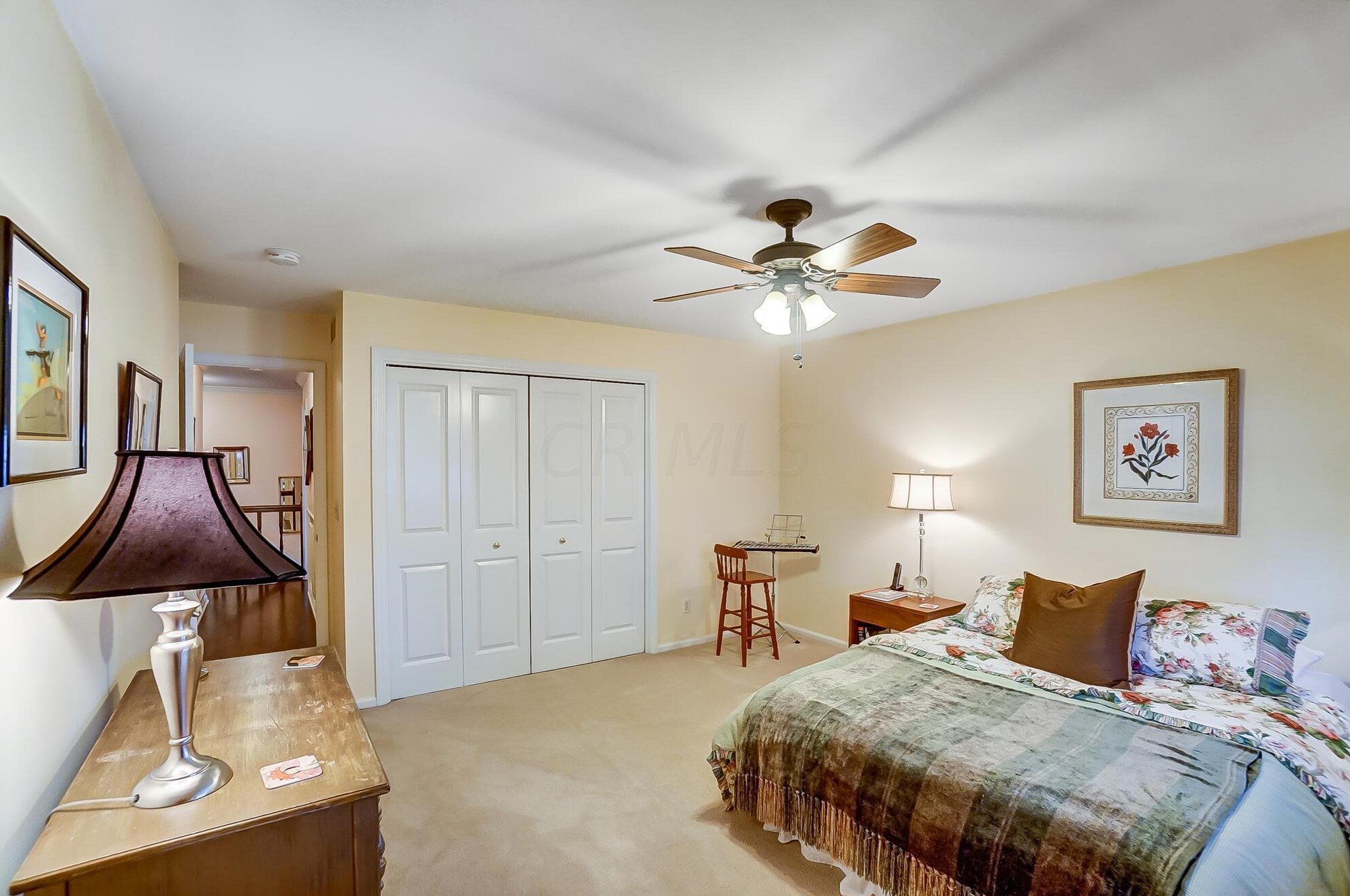 1385 Fountaine Dr, Columbus OH 43221-1523 exterior