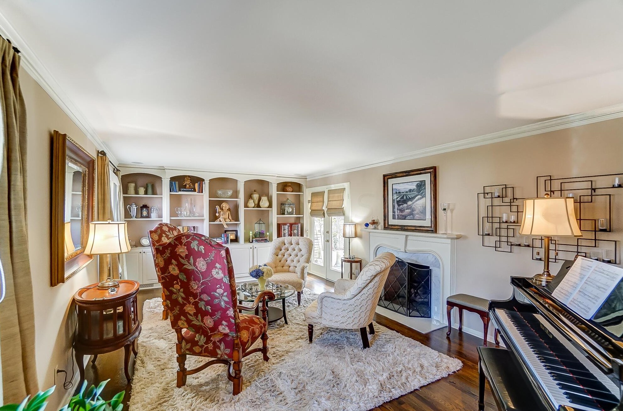 1385 Fountaine Dr, Columbus OH 43221-1523 exterior