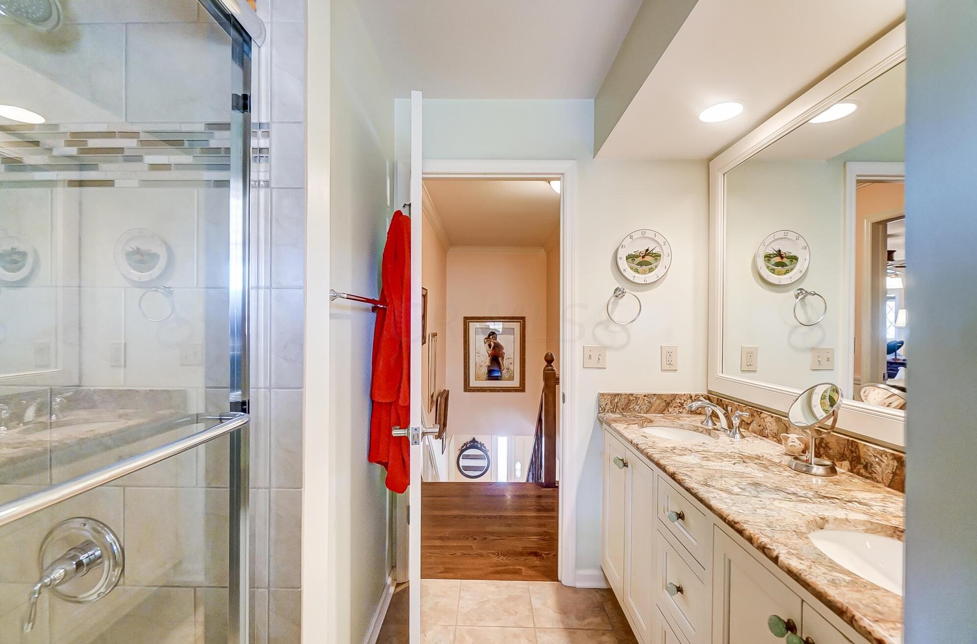 1385 Fountaine Dr, Columbus OH 43221-1523 exterior