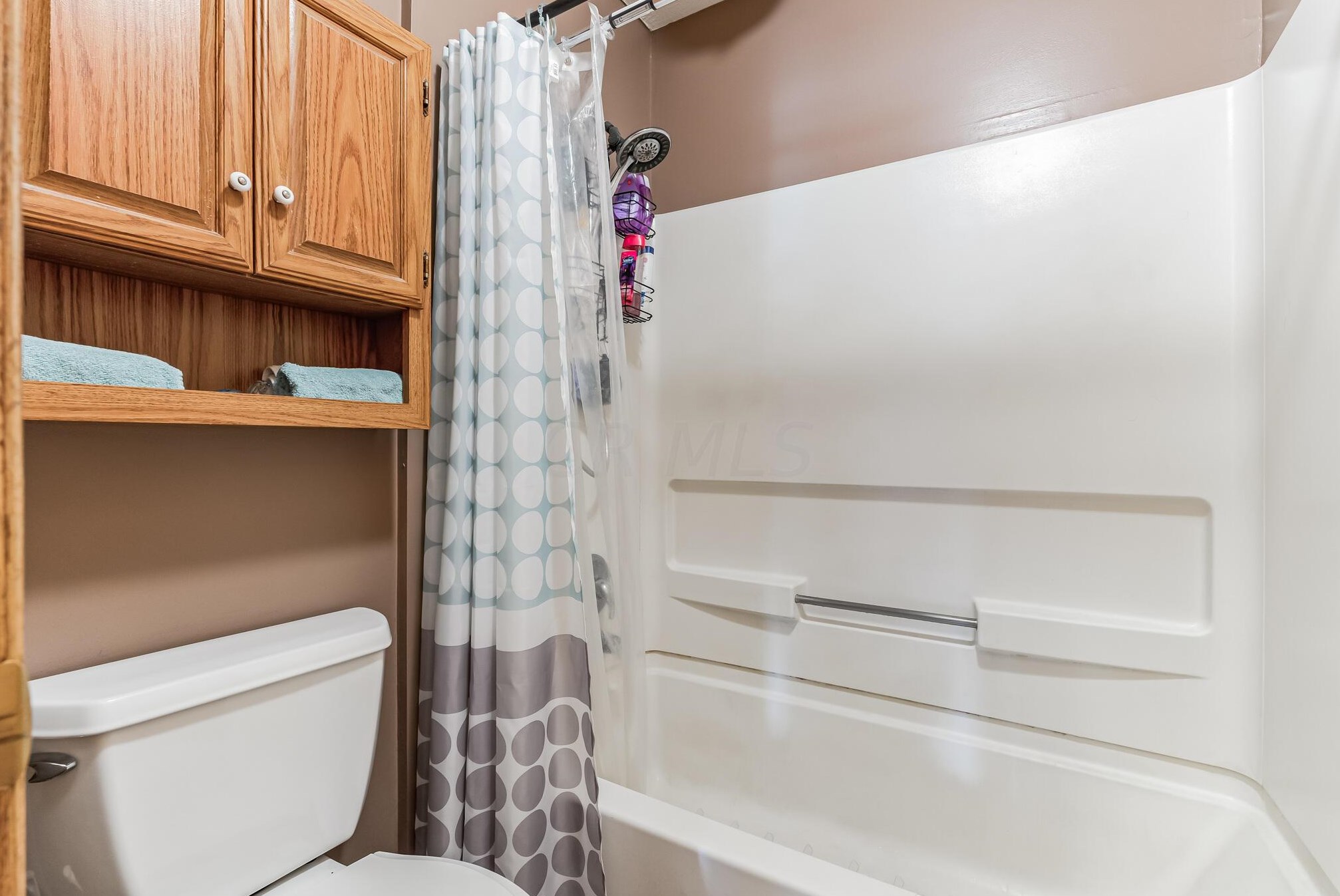 2543 Bridlewood Ct, Columbus OH  43207-8500 exterior